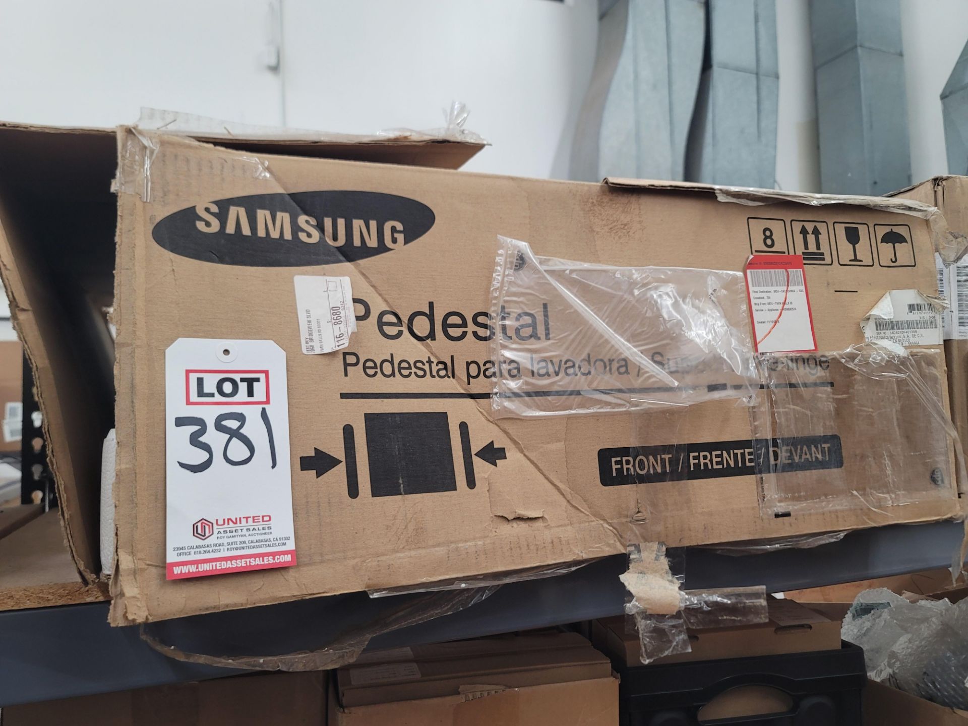 SAMSUNG 30" LAUNDRY PEDESTAL W/ 11-4/5" HT, WHITE, MODEL WE302NW, IN ORIGINAL CARTON