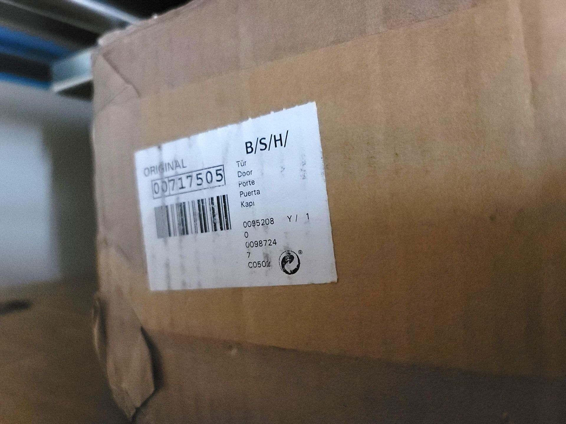 LOT - APPLIANCE DOORS, DOOR PANELS, ETC., APPROX (20) PIECES - Image 10 of 13