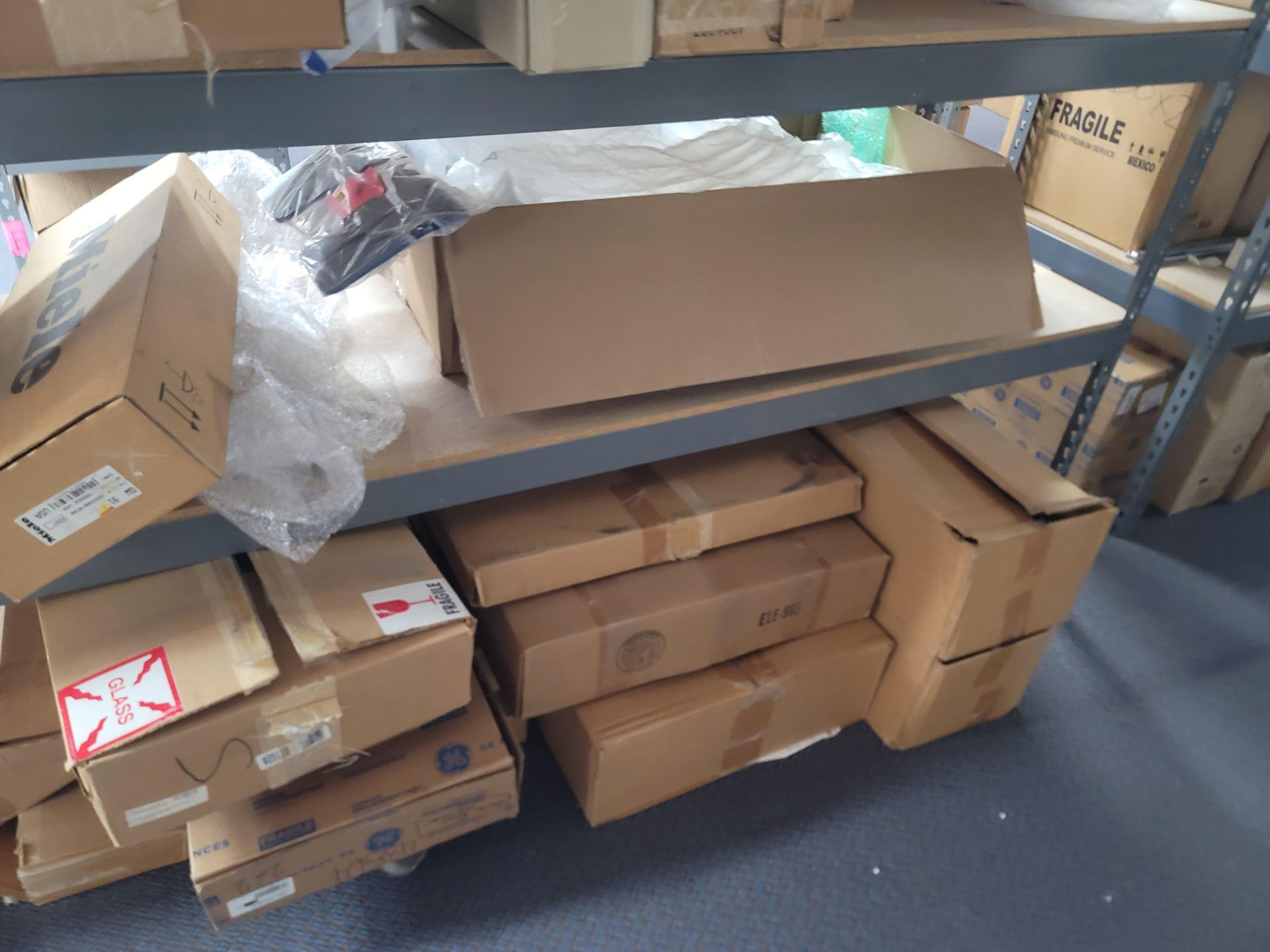 LOT - 8' SHELF UNIT W/ CONTENTS OF APPLIANCE REPLACEMENT PARTS - Image 19 of 20