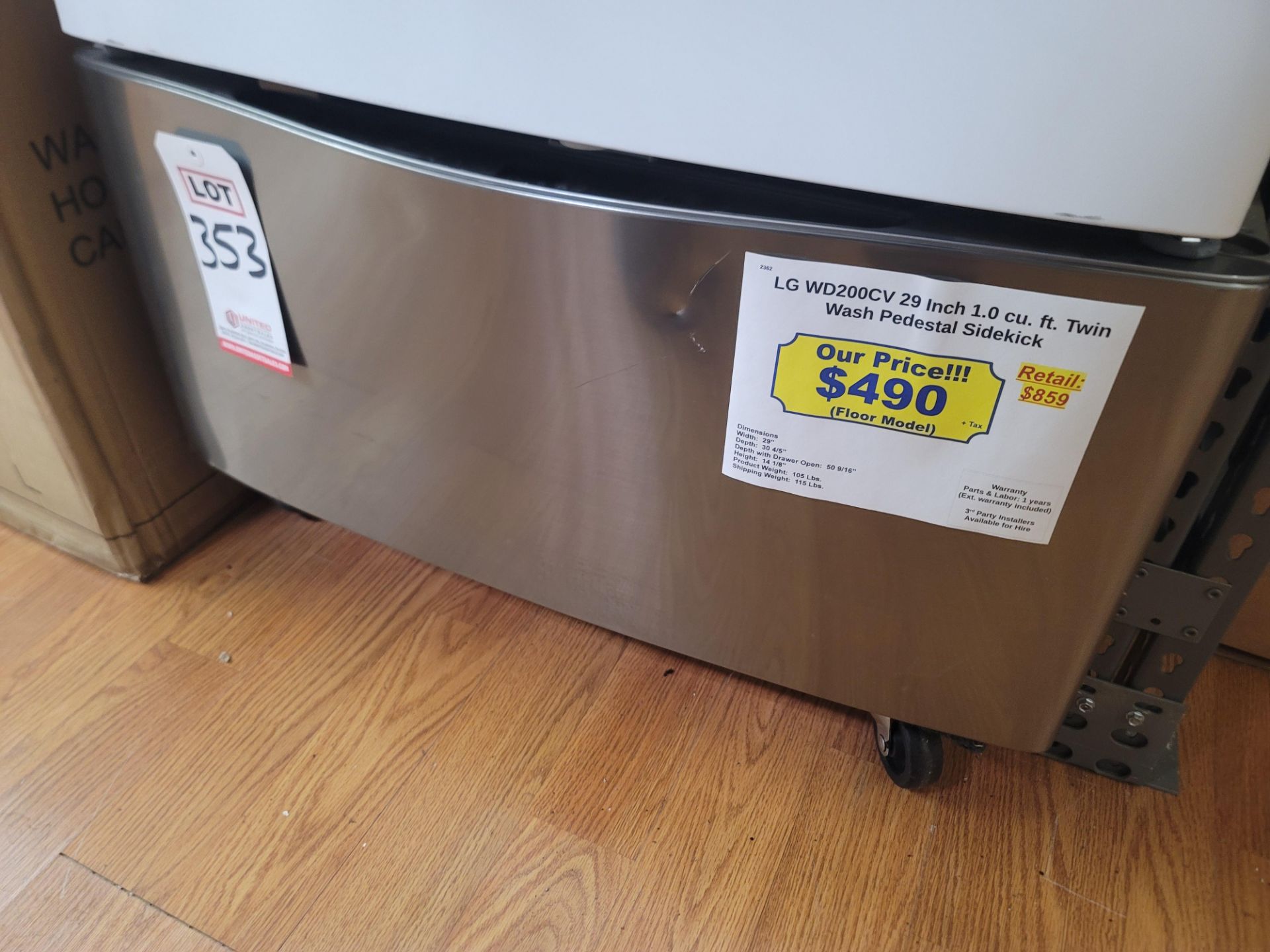 LG 27" SIDEKICK PEDESTAL WASHER IN GRAPHITE STEEL, 1.0 CU. FT. CAPACITY, MODEL WD200CV - Image 2 of 3