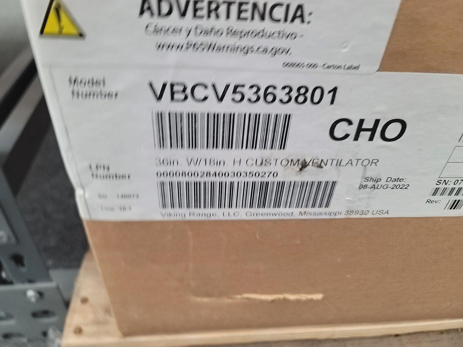 VIKING 5 SERIES BUILT-IN WALL MOUNT RANGE HOOD INSERT, MODEL VBCV5363801 - Image 2 of 2