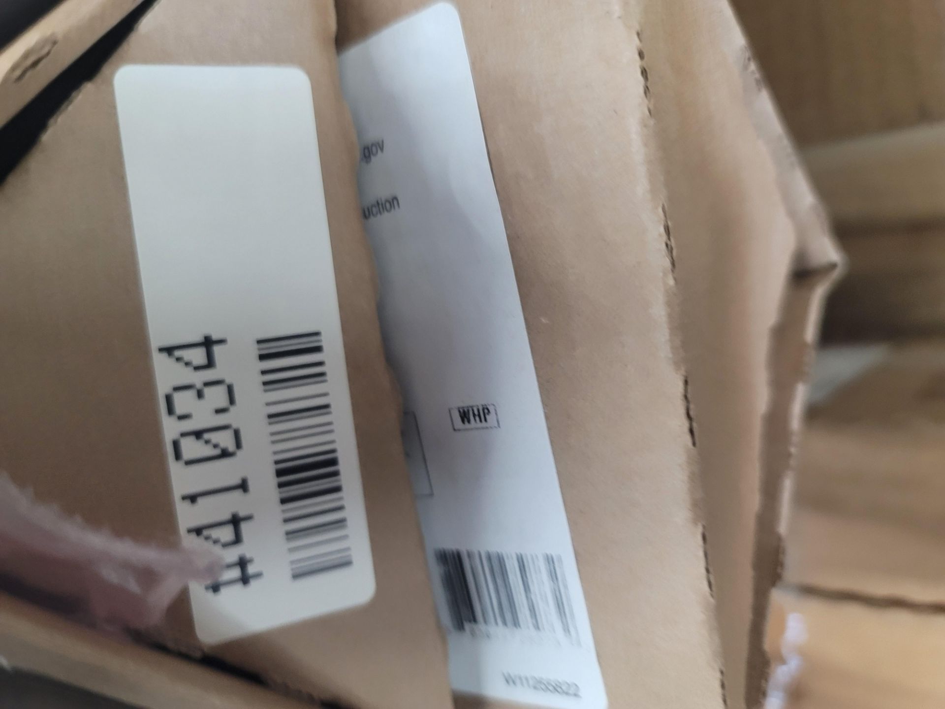 LOT - CONTENTS ONLY OF WIRE CART, TO CONTAIN APPLIANCE REPLACEMENT PARTS, PLUS BOX OF PARTS IN - Image 15 of 29