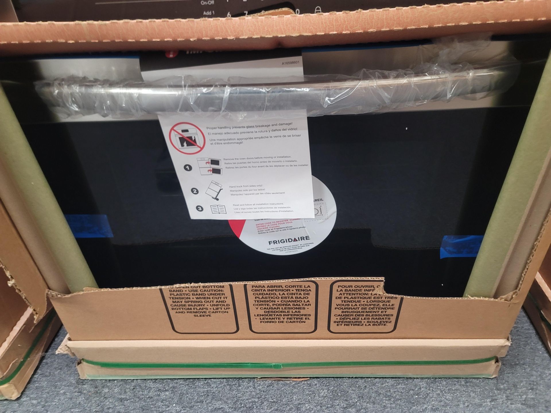 FRIGIDAIRE GALLERY SERIES 30" ELECTRIC COMBINATION MICROWAVE & WALL OVEN IN STAINLESS STEEL, MODEL - Image 3 of 5