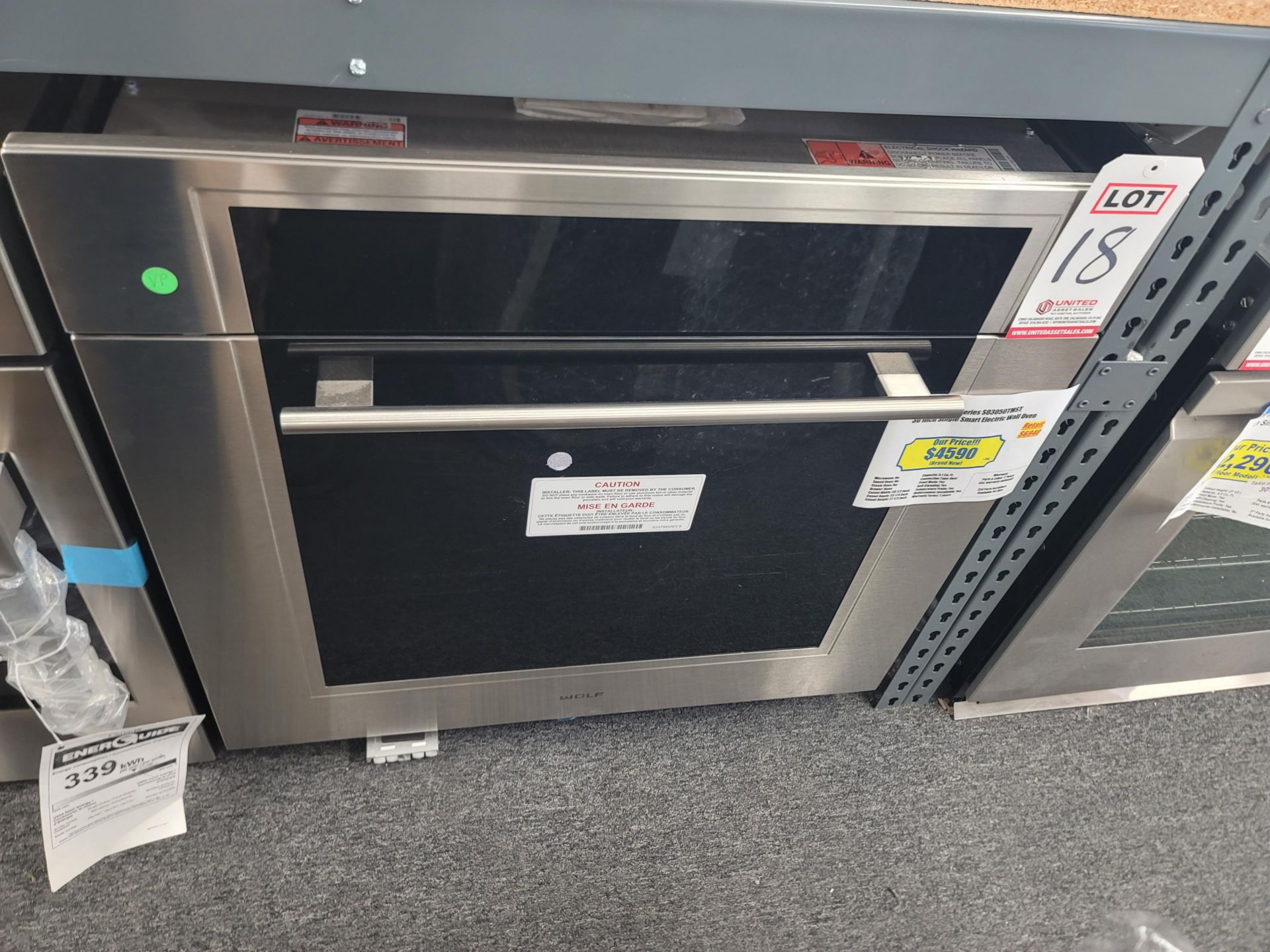 WOLF M SERIES 30" SINGLE SMART ELECTRIC WALL OVEN W/ 5.1 CU. FT. CAPACITY IN STAINLESS STEEL,