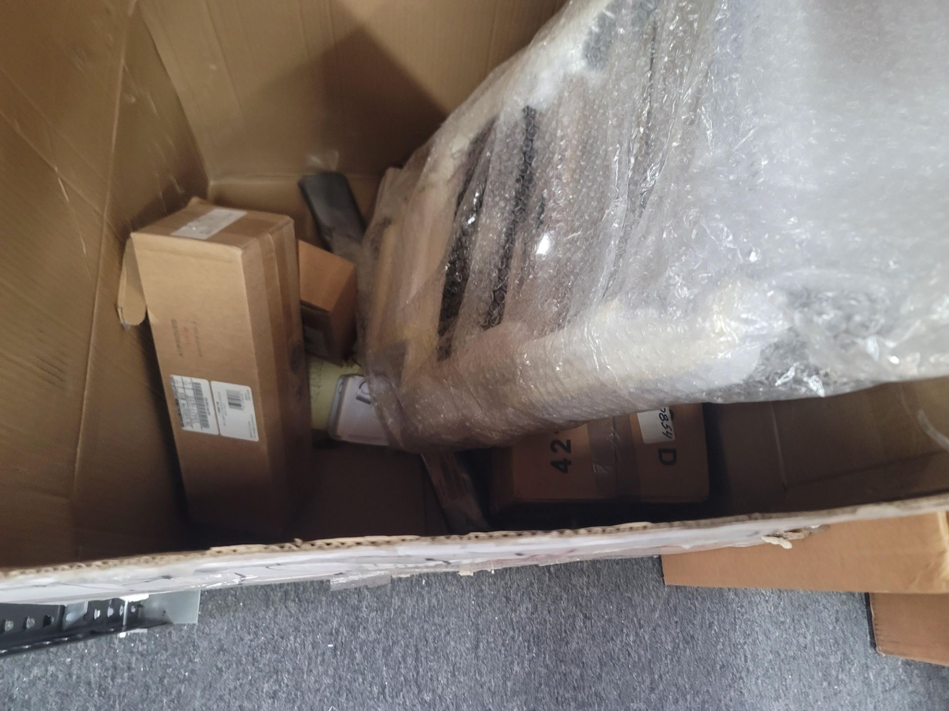 LOT - CONTENTS OF (2) 8' X 4' SHELVES, TO INCLUDE LOOSE AND BOXED APPLIANCE REPLACEMENT PARTS - Image 21 of 22