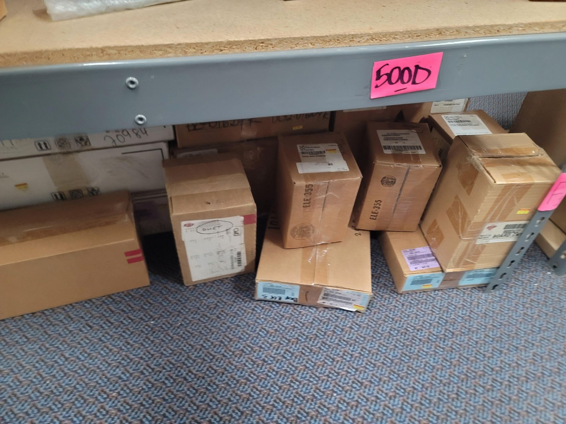 LOT - 8' SHELF UNIT W/ CONTENTS OF APPLIANCE REPLACEMENT PARTS - Image 18 of 33