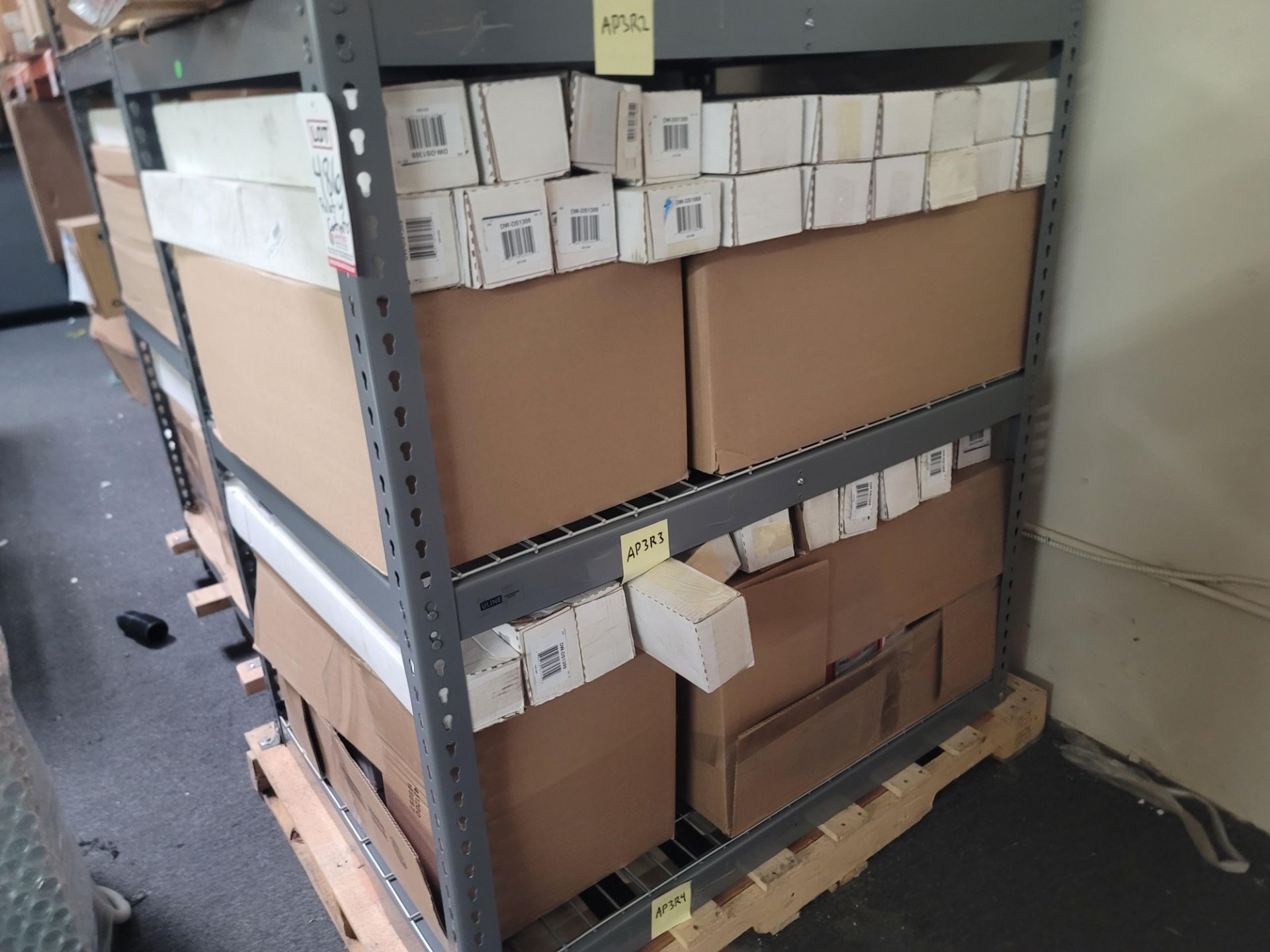 LOT - SHELF UNIT, 3' X 4', W/ CONTENTS OF CAR PARTS - Image 5 of 6