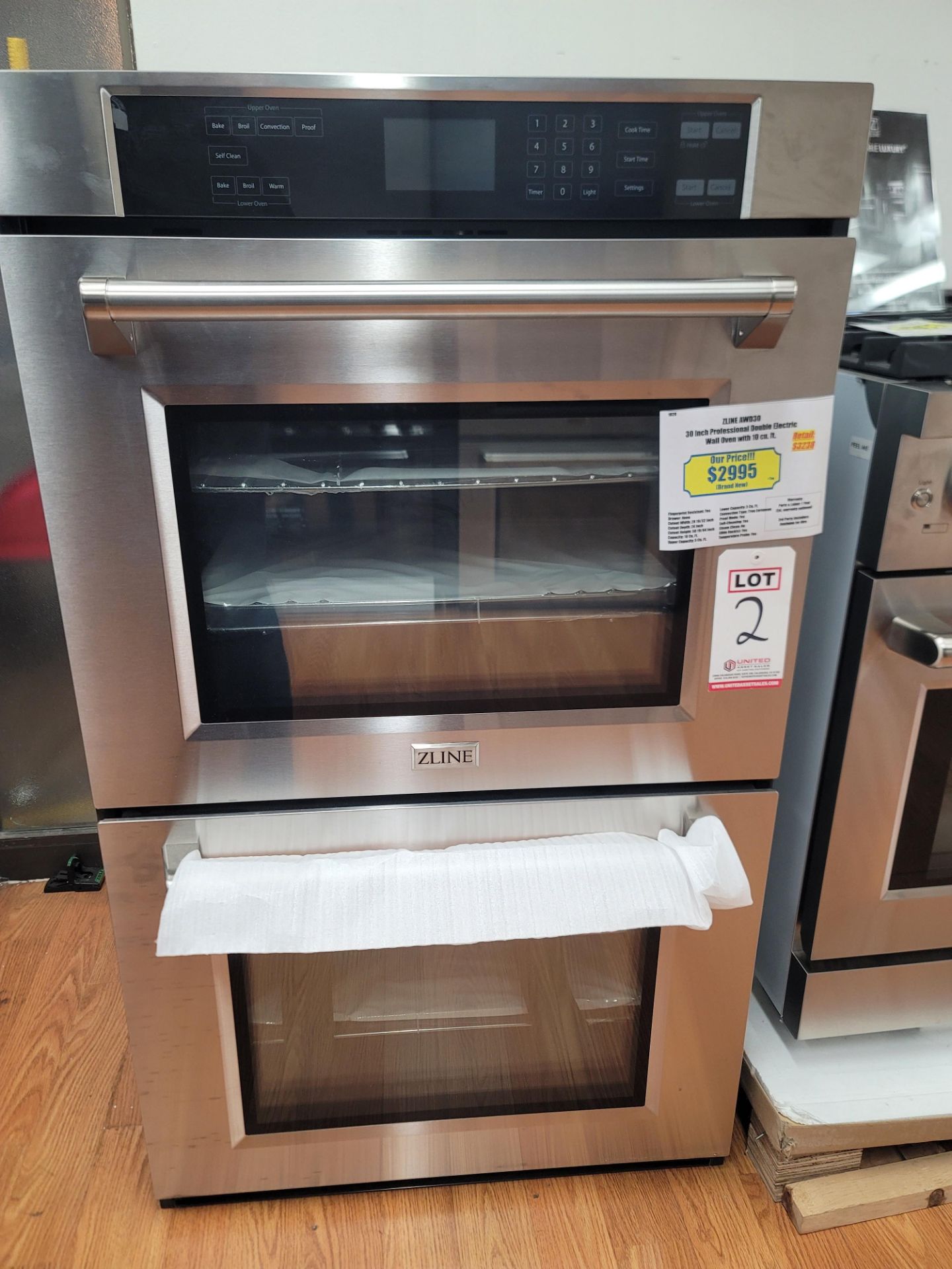 ZLINE 30" PROFESSIONAL DOUBLE ELECTRIC WALL OVEN W/ 10 CU. FT. CAPACITY IN STAINLESS STEEL, MODEL - Image 2 of 7