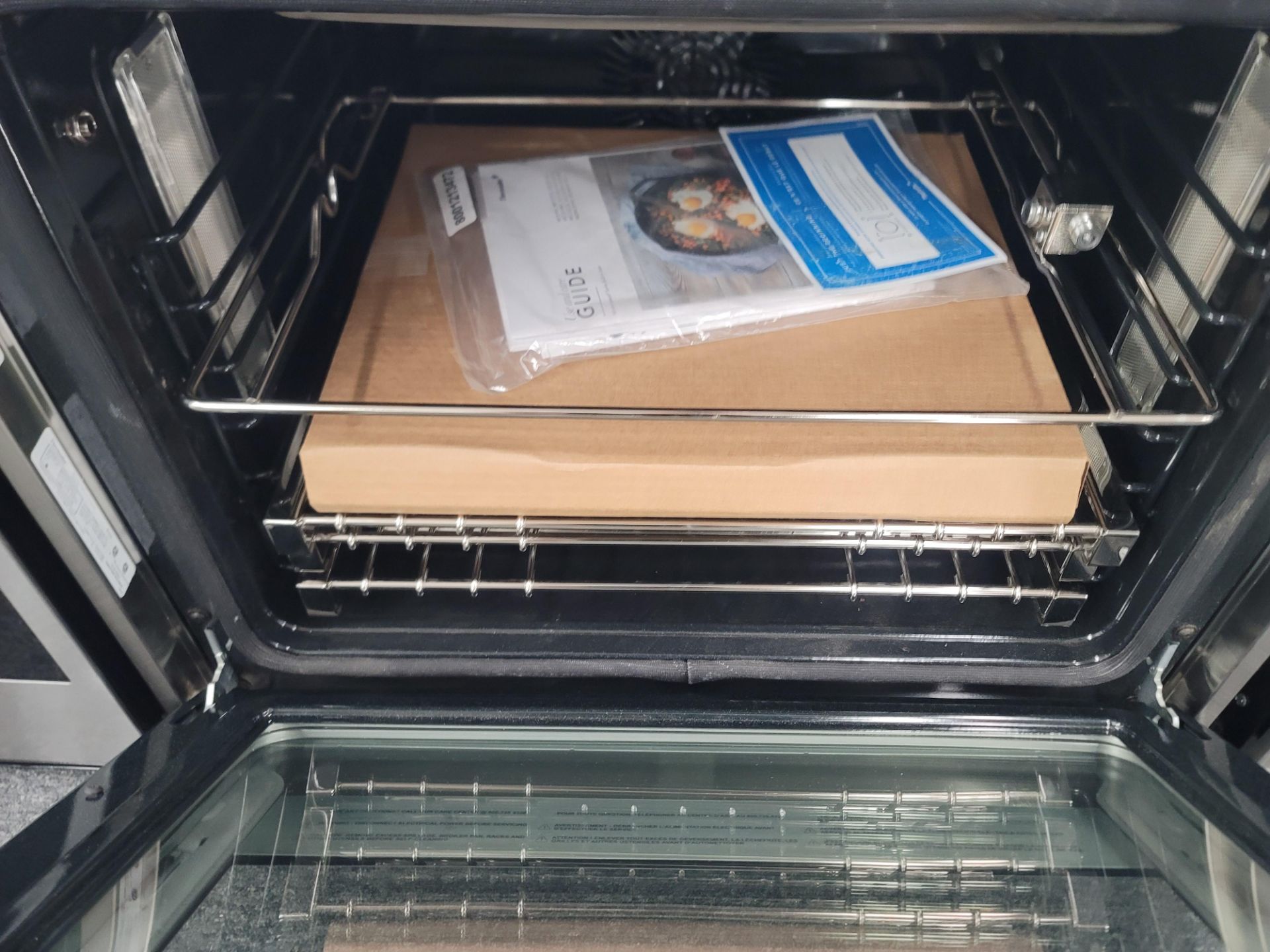 THERMADOR MASTERPIECE SERIES 30" SINGLE CONVECTION SMART ELECTRIC WALL OVEN W/ 4.5 CU. FT. - Image 3 of 4