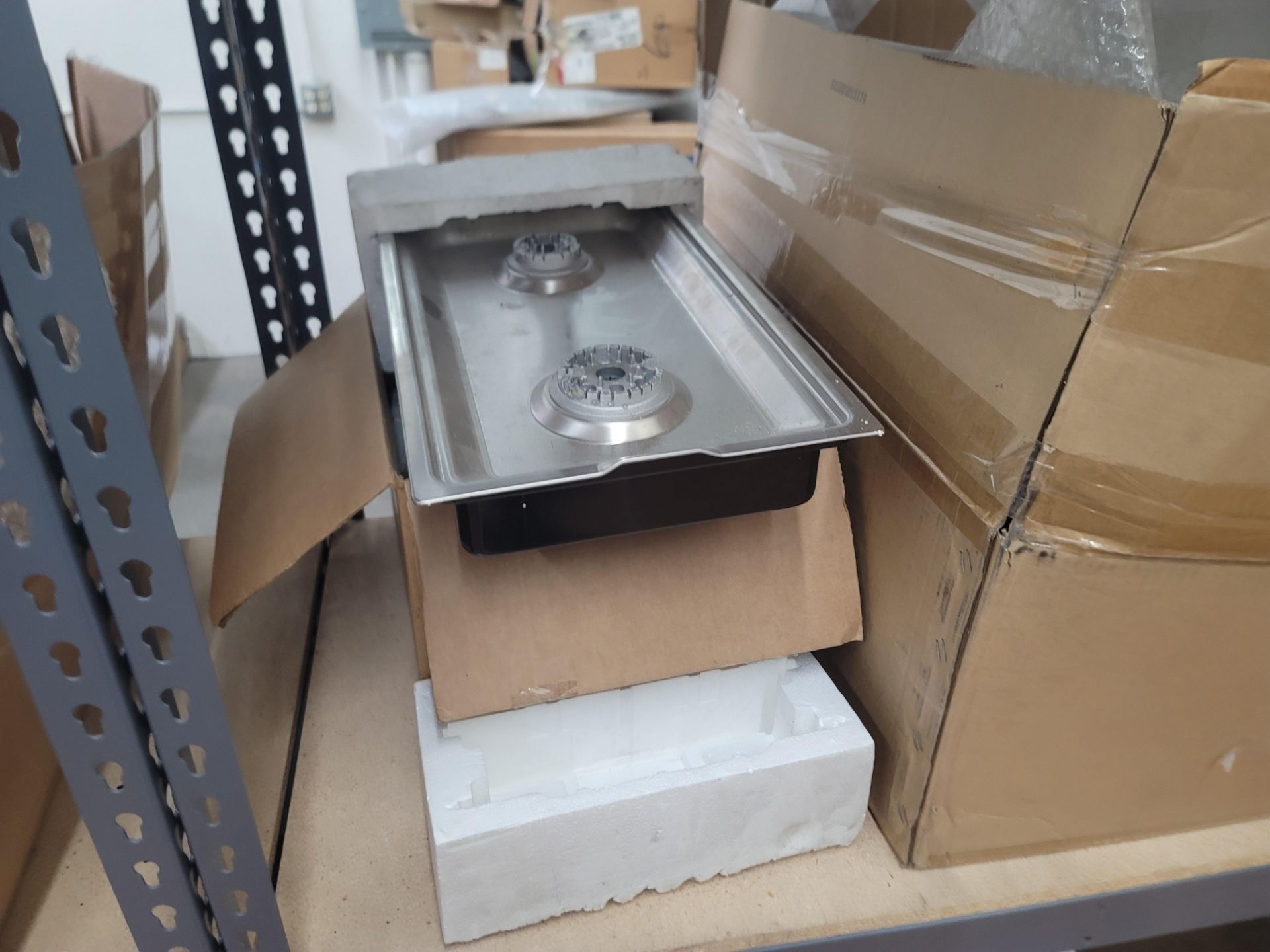 LOT - ALL UNTAGGED ITEMS ON (1) 8' SECTION OF SHELVING - Image 2 of 8