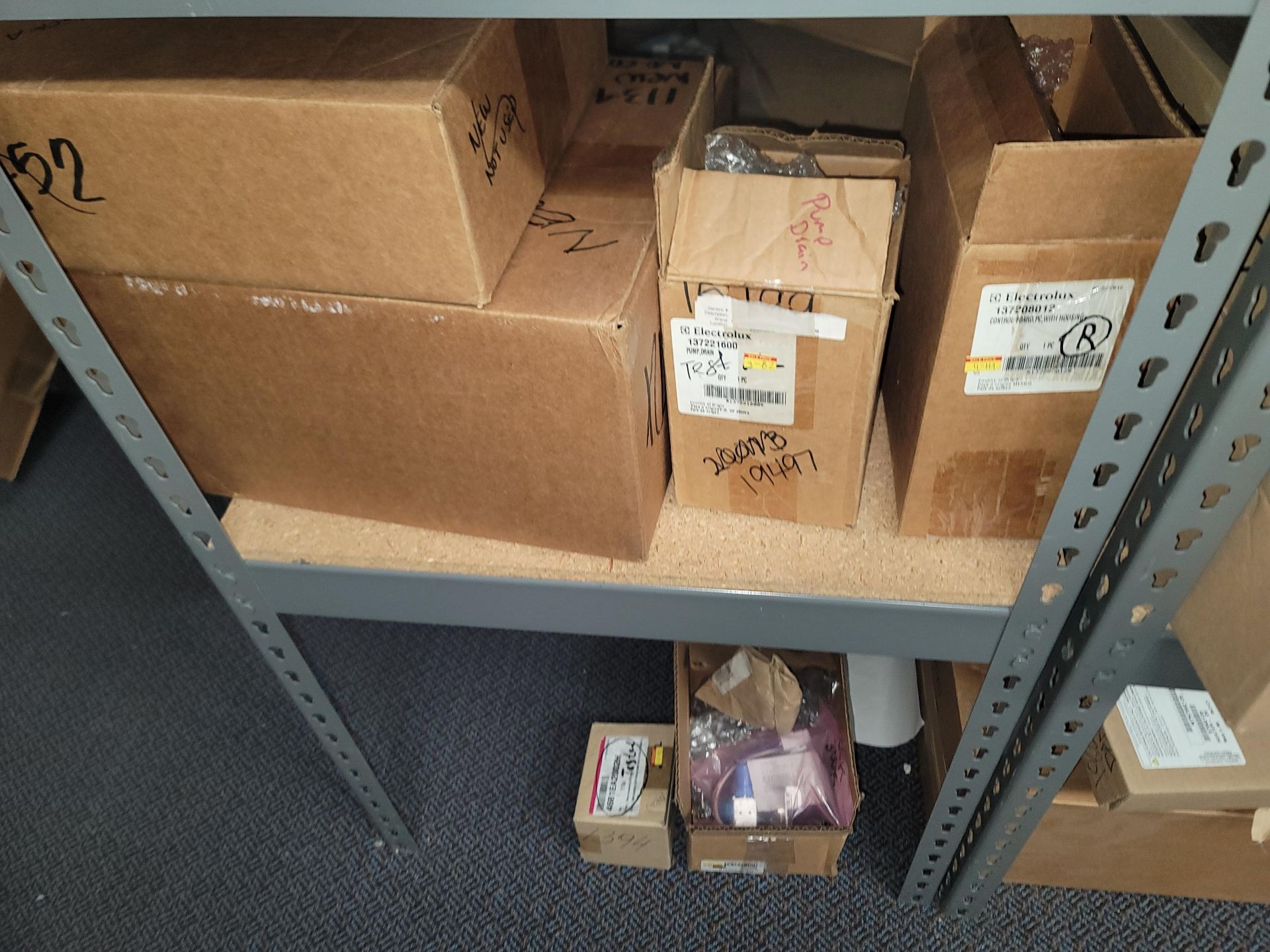 LOT - 8' SHELF UNIT W/ CONTENTS OF APPLIANCE REPLACEMENT PARTS - Image 19 of 19