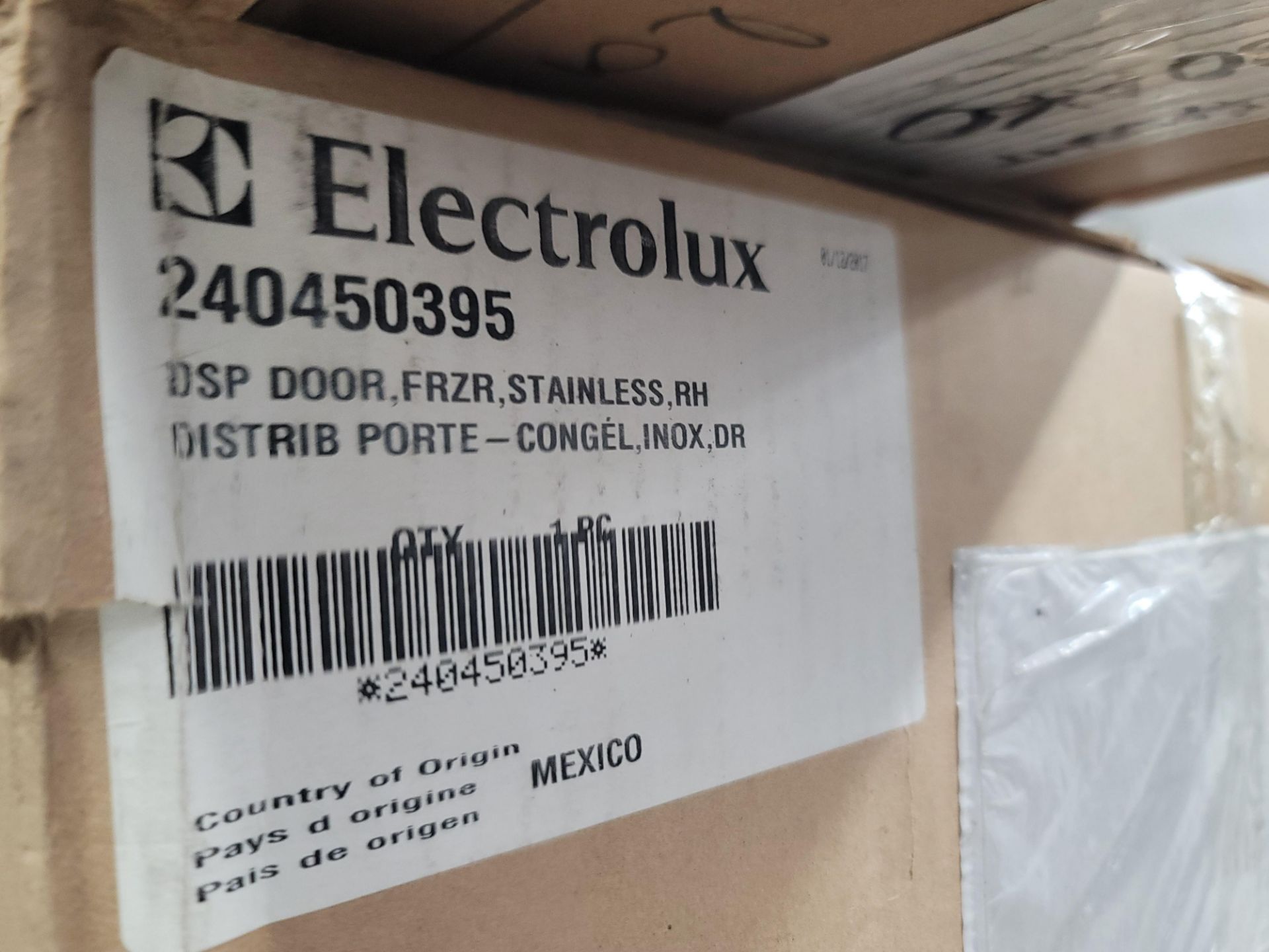 LOT - CONTENTS ONLY OF WIRE CART, TO CONTAIN APPLIANCE REPLACEMENT PARTS, PLUS BOX OF PARTS IN - Image 4 of 29