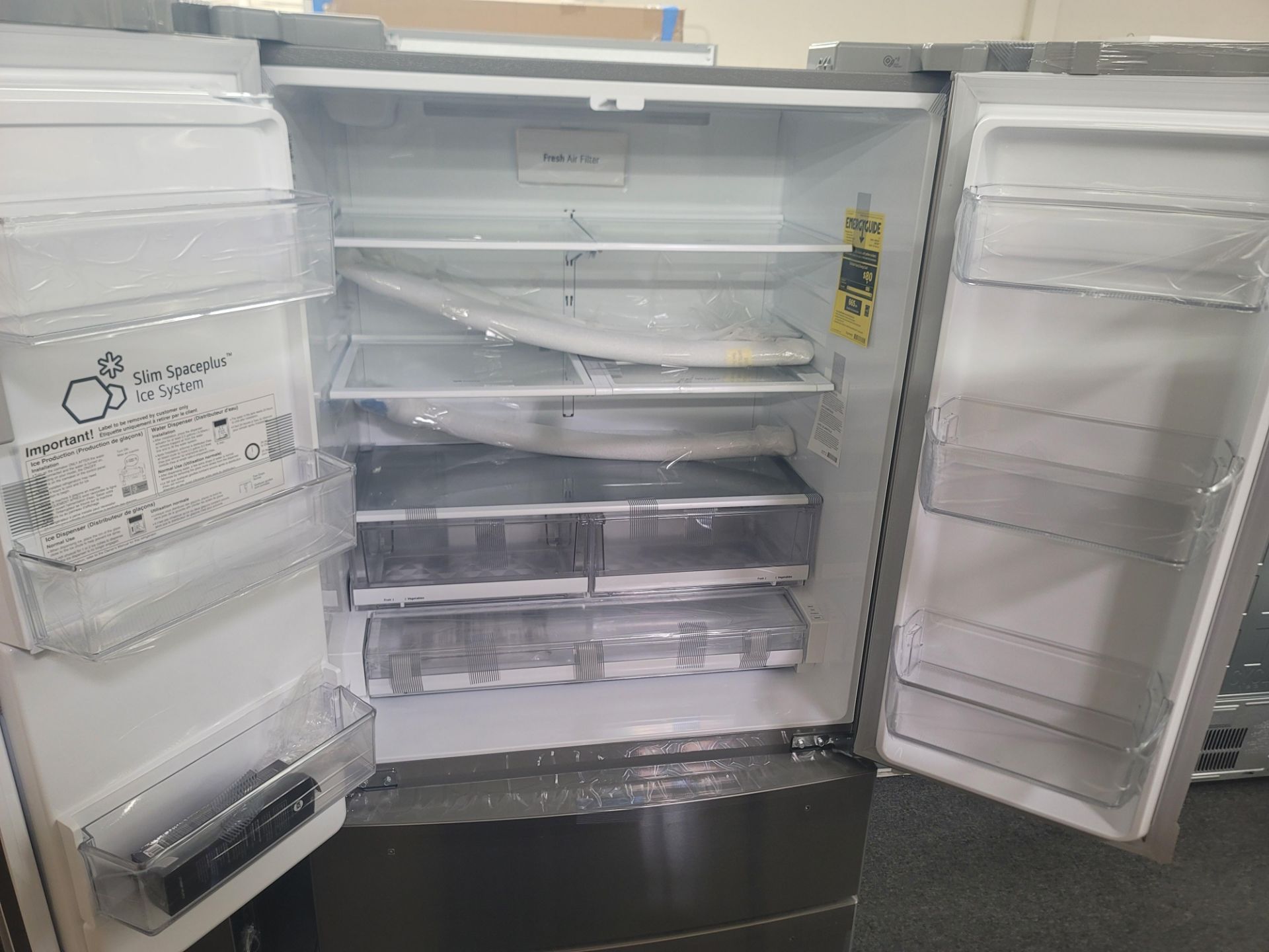 LG 36" SMART COUNTER DEPTH 4-DOOR FRENCH DOOR 14.8 CU. FT. REFRIGERATOR / 7.2 CU. FT. FREEZER / 22 - Image 2 of 5