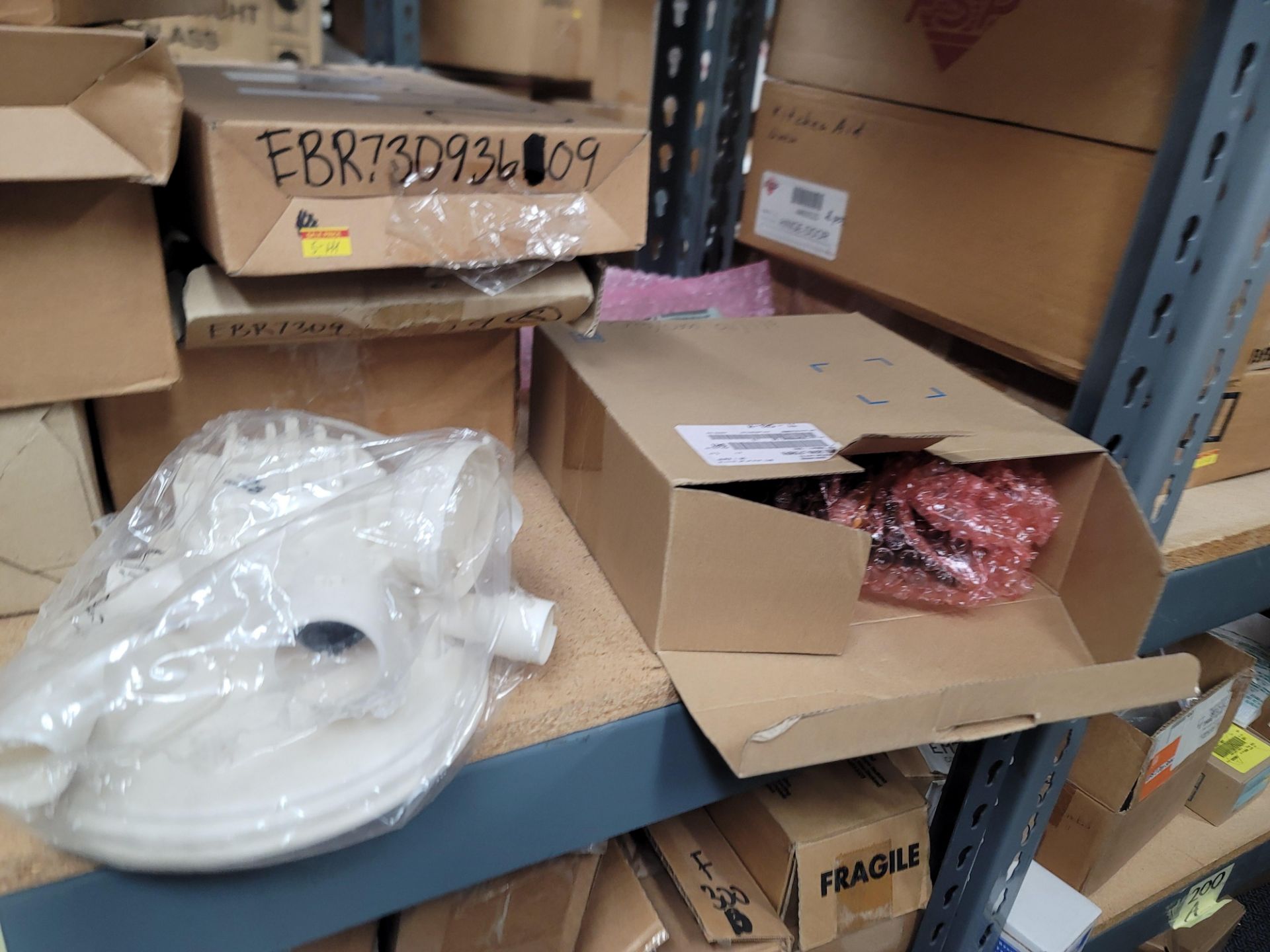 LOT - 8' SHELF UNIT W/ CONTENTS OF APPLIANCE REPLACEMENT PARTS - Image 9 of 21