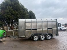 IFOR WILLIAMS TA510G3-14 3.5 TON TRI AXLE CATTLE/SHEEP TWIN DECK LIVESTOCK TRAILER - HIGH SPEC