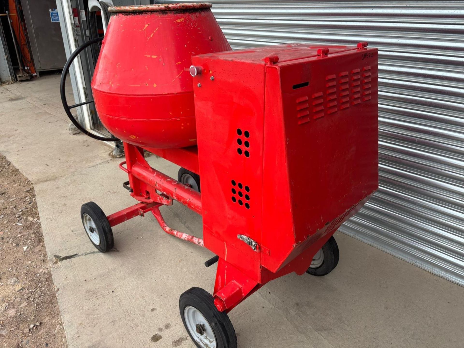 BELLE 100XT 110V MIXER - Image 4 of 9