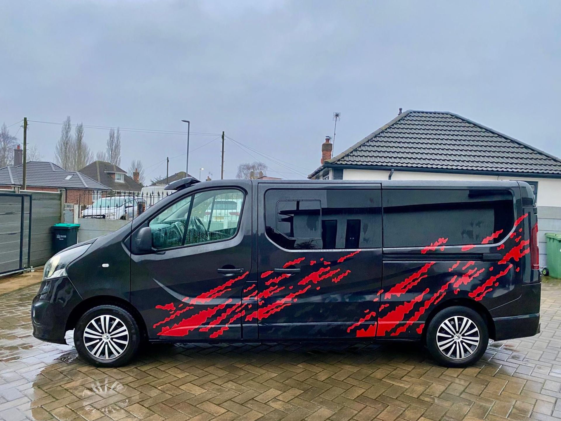 2014 64 VAUXHALL VIVARO 2900 SPORTIVE CDTI CAMPERVAN - 163K MILES - 5 SEATS -- 240V HOOKUP - NO VAT - Image 3 of 22