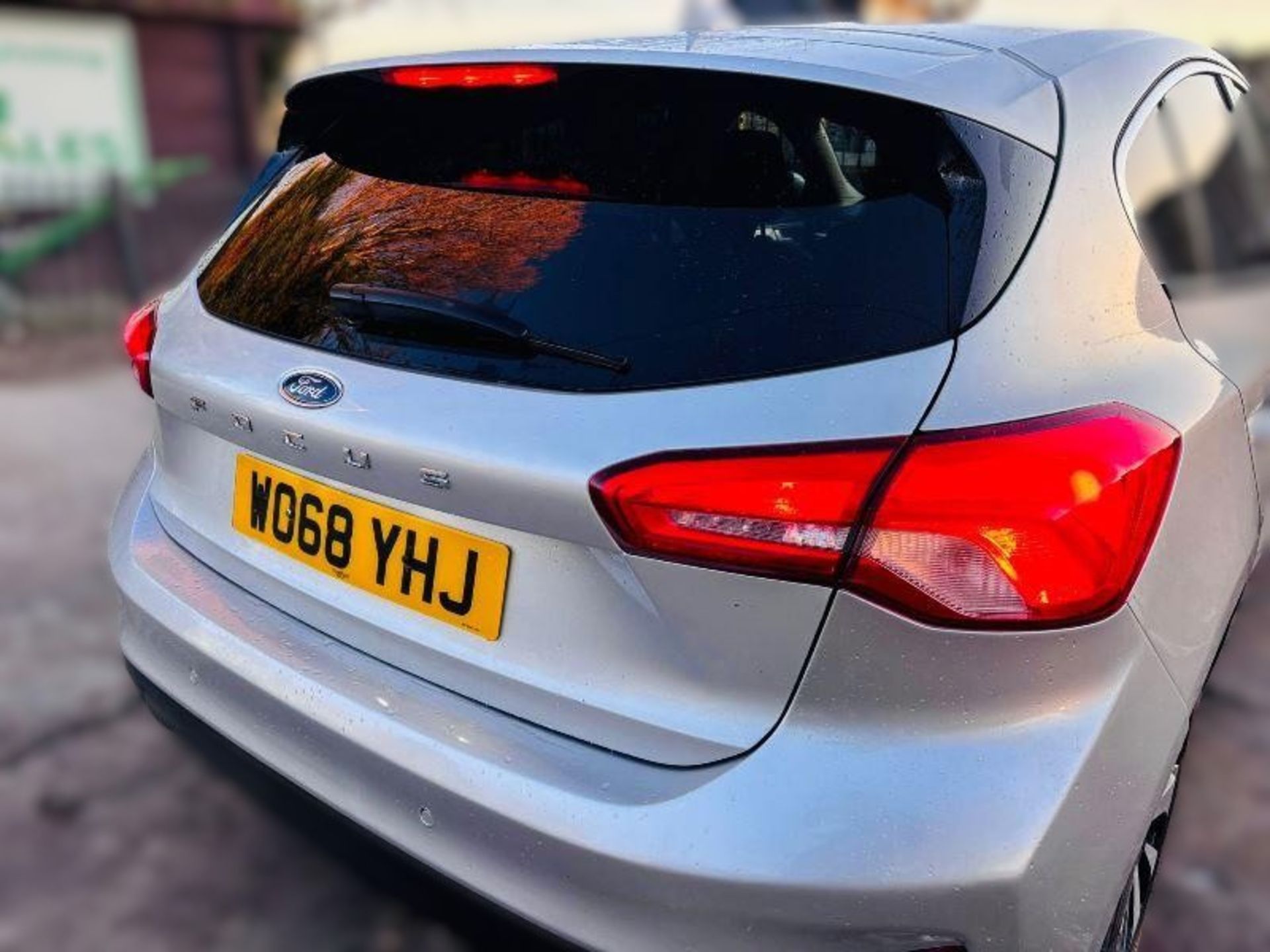 2019 68 FORD FOCUS ZETEC 1L ECO BOOST HATCHBACK *49940 MILES*TURNING OVER BUT WON'T START* - Image 5 of 15