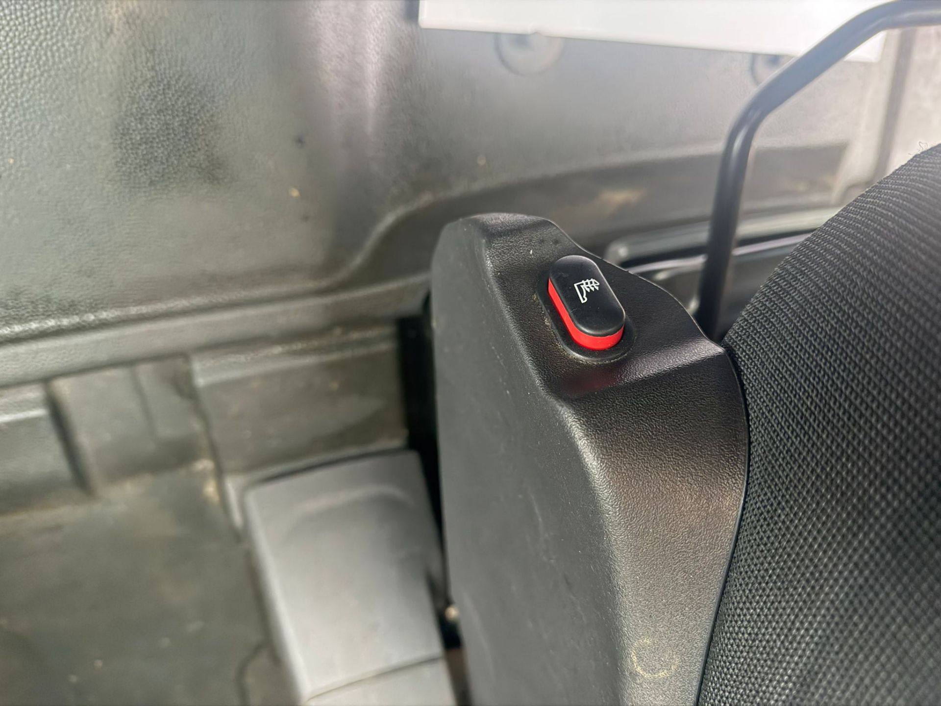 2016 66 FORD TRANSIT WORKSHOP VAN - 77K MILES - INTERNAL RACKING - 1 KEY - Image 21 of 31