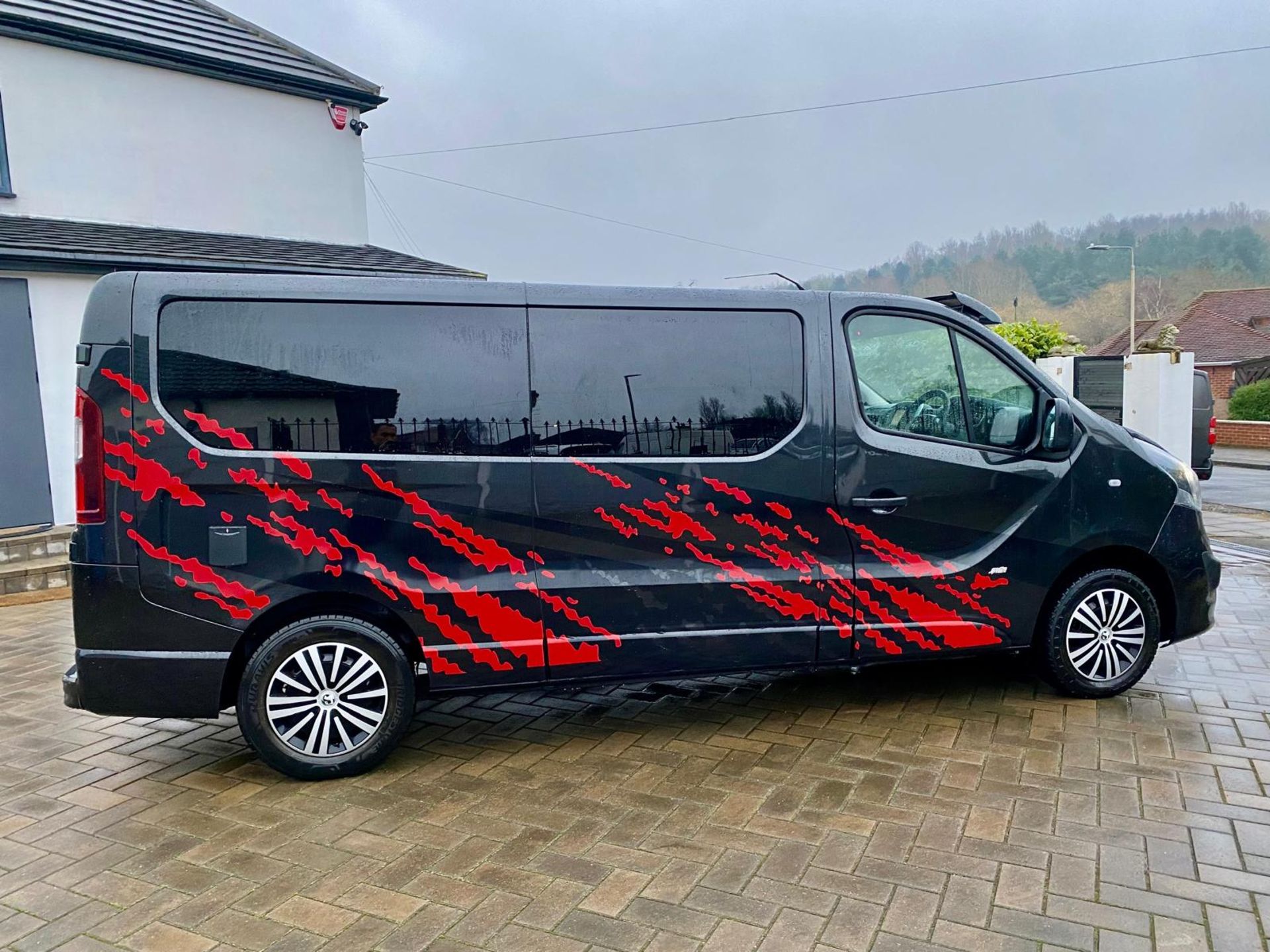 2014 64 VAUXHALL VIVARO 2900 SPORTIVE CDTI CAMPERVAN - 163K MILES - 5 SEATS -- 240V HOOKUP - NO VAT - Image 6 of 22