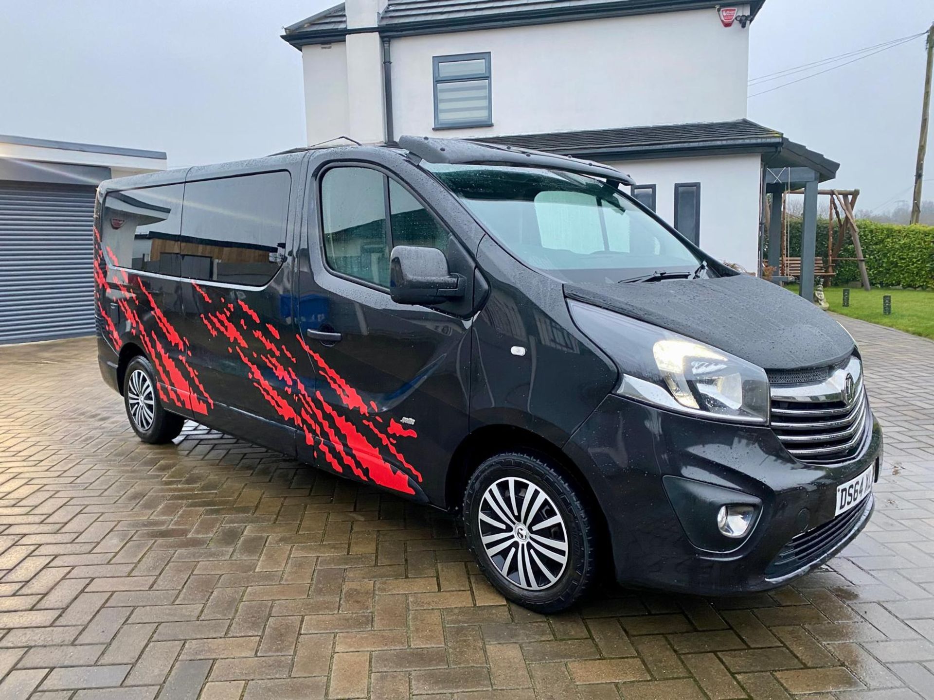2014 64 VAUXHALL VIVARO 2900 SPORTIVE CDTI CAMPERVAN - 163K MILES - 5 SEATS -- 240V HOOKUP - NO VAT