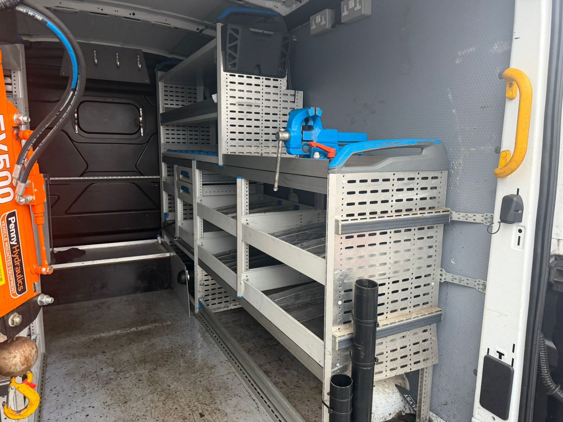 2016 66 FORD TRANSIT WORKSHOP VAN - 77K MILES - INTERNAL RACKING - 1 KEY - Image 23 of 31
