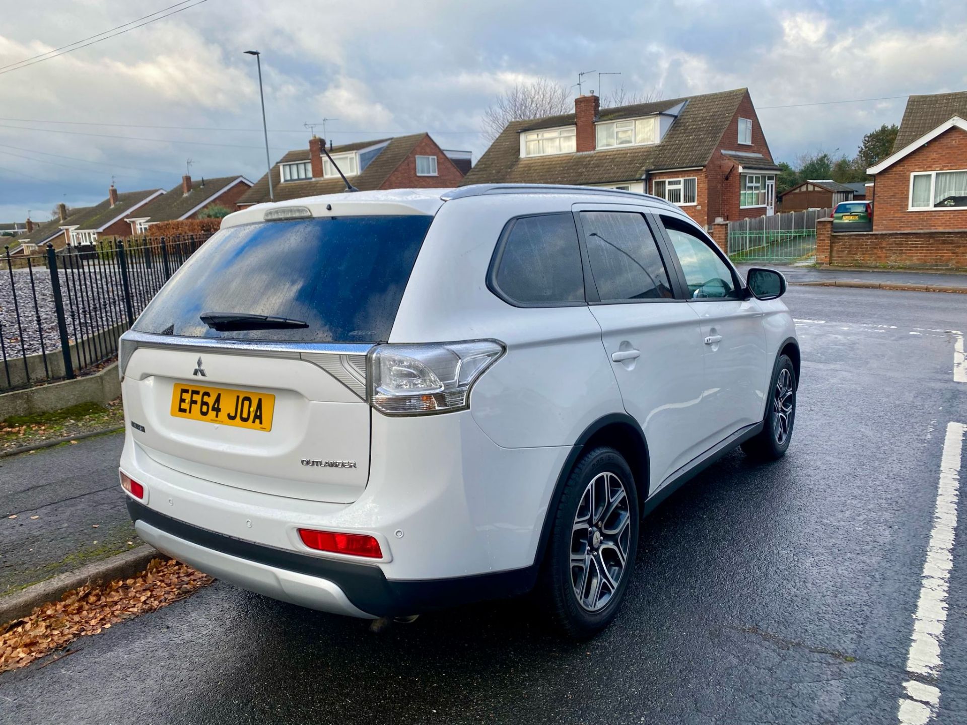 2015 MITSUBISHI OUTLANDER GX3 DI-D AUTO SUV BRILLIANT WHITE *AROUND 76K MILES* FULL LEATHER* - Image 5 of 19