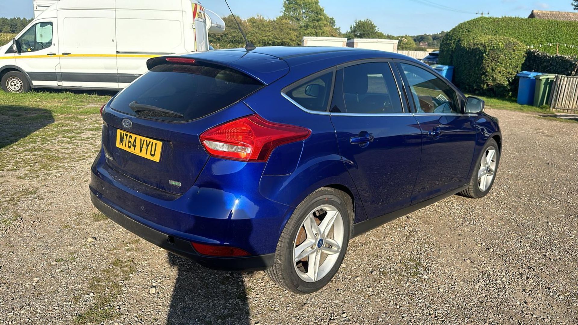 2014 / 64 FORD FOCUS ZETEC HATCHBACK - 999CC PETROL - MANUAL - Image 7 of 11