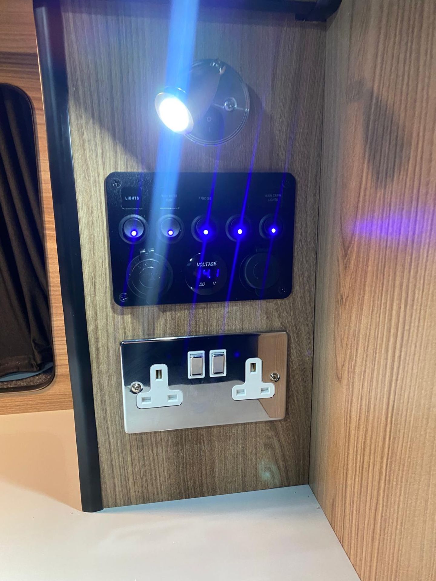 2014 64 VAUXHALL VIVARO 2900 SPORTIVE CDTI CAMPERVAN - 163K MILES - 5 SEATS -- 240V HOOKUP - NO VAT - Image 18 of 22