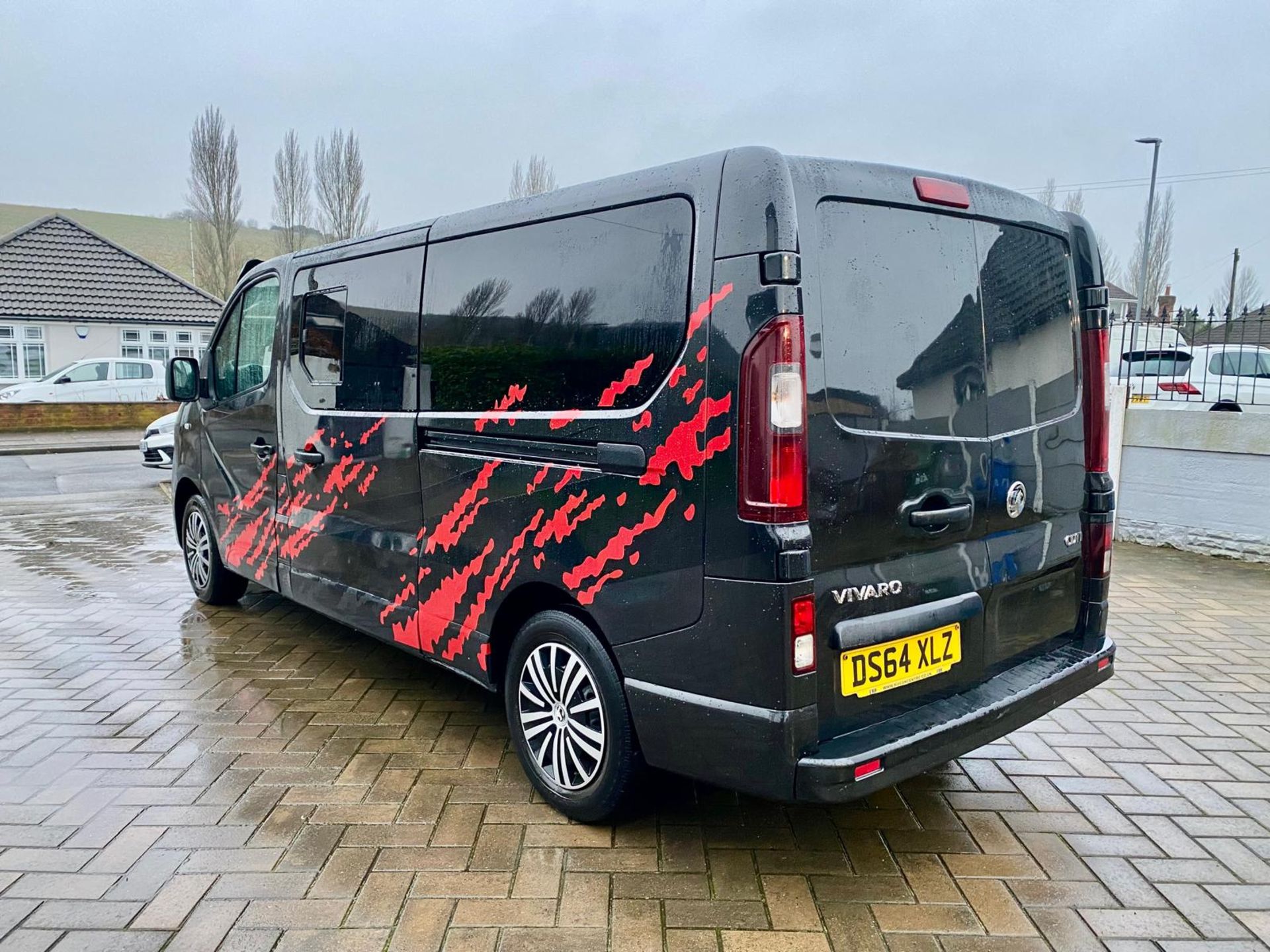 2014 64 VAUXHALL VIVARO 2900 SPORTIVE CDTI CAMPERVAN - 163K MILES - 5 SEATS -- 240V HOOKUP - NO VAT - Image 4 of 22