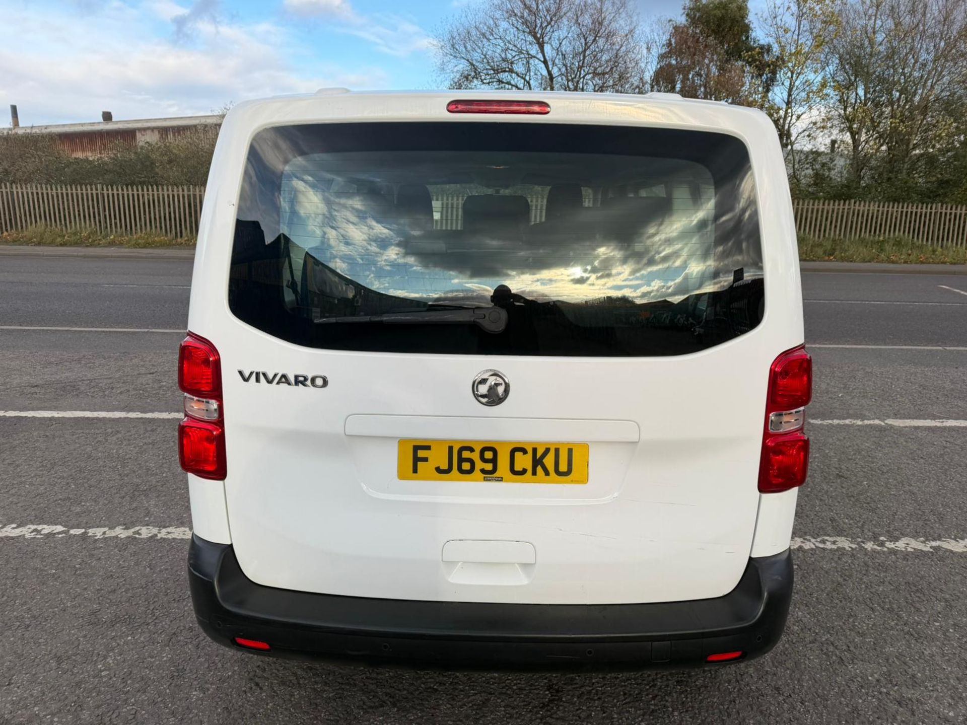 2019 69 VAUXHALL VIVARO LIFE EDITION S/S MINIBUS - 163K MILES - 9 SEATS - AIR CON - Image 6 of 12