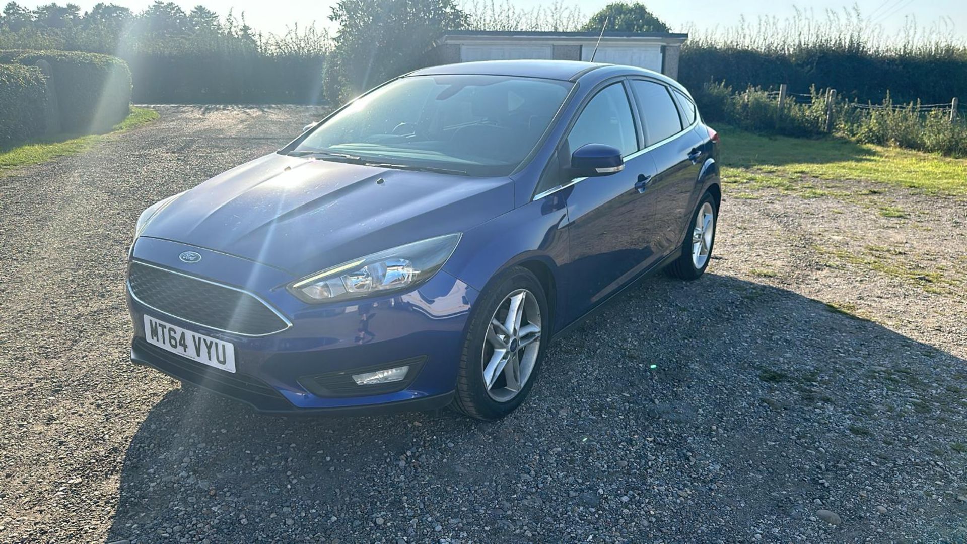 2014 / 64 FORD FOCUS ZETEC HATCHBACK - 999CC PETROL - MANUAL - Image 3 of 11