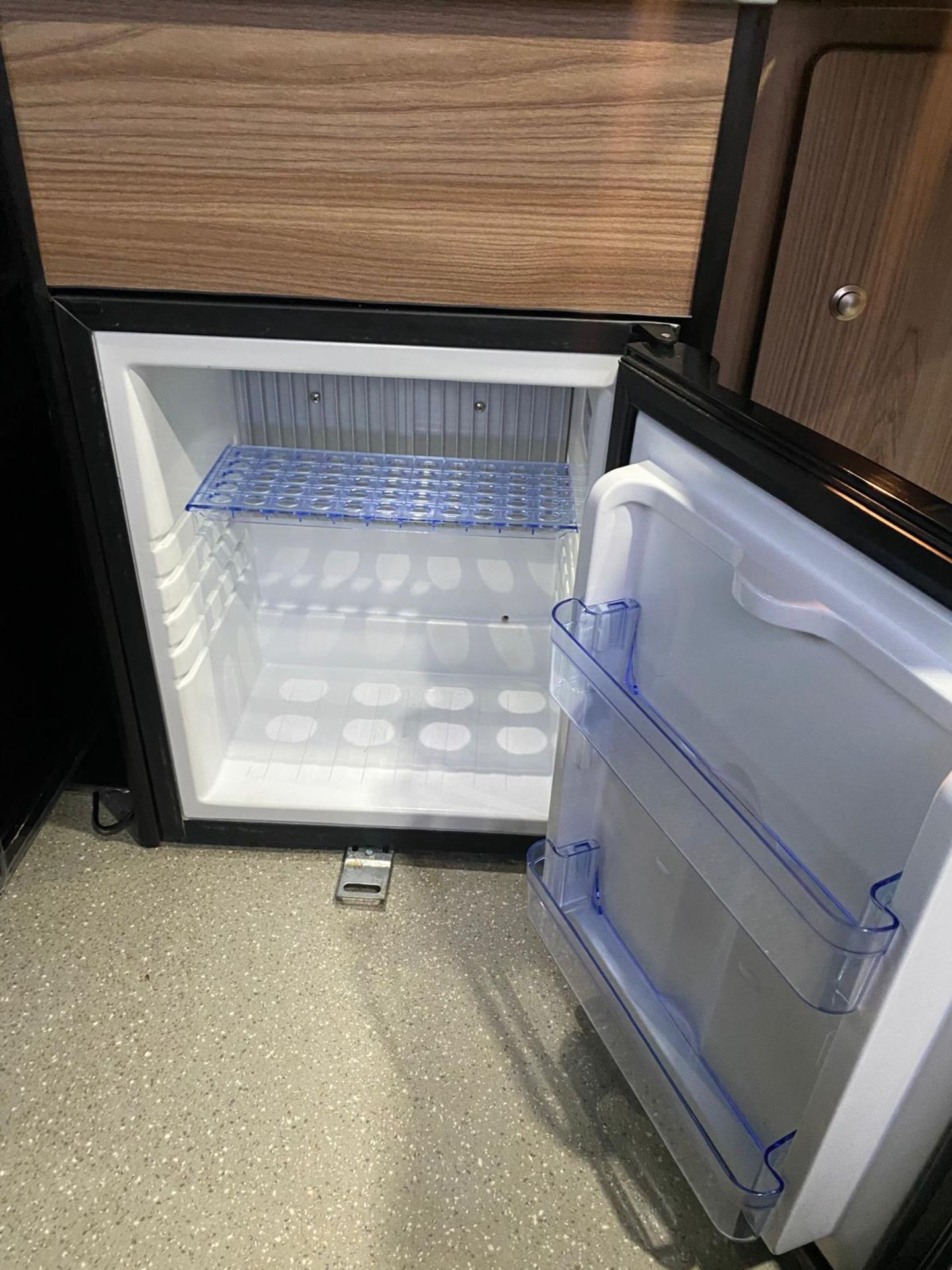 2014 64 VAUXHALL VIVARO 2900 SPORTIVE CDTI CAMPERVAN - 163K MILES - 5 SEATS -- 240V HOOKUP - NO VAT - Image 21 of 22