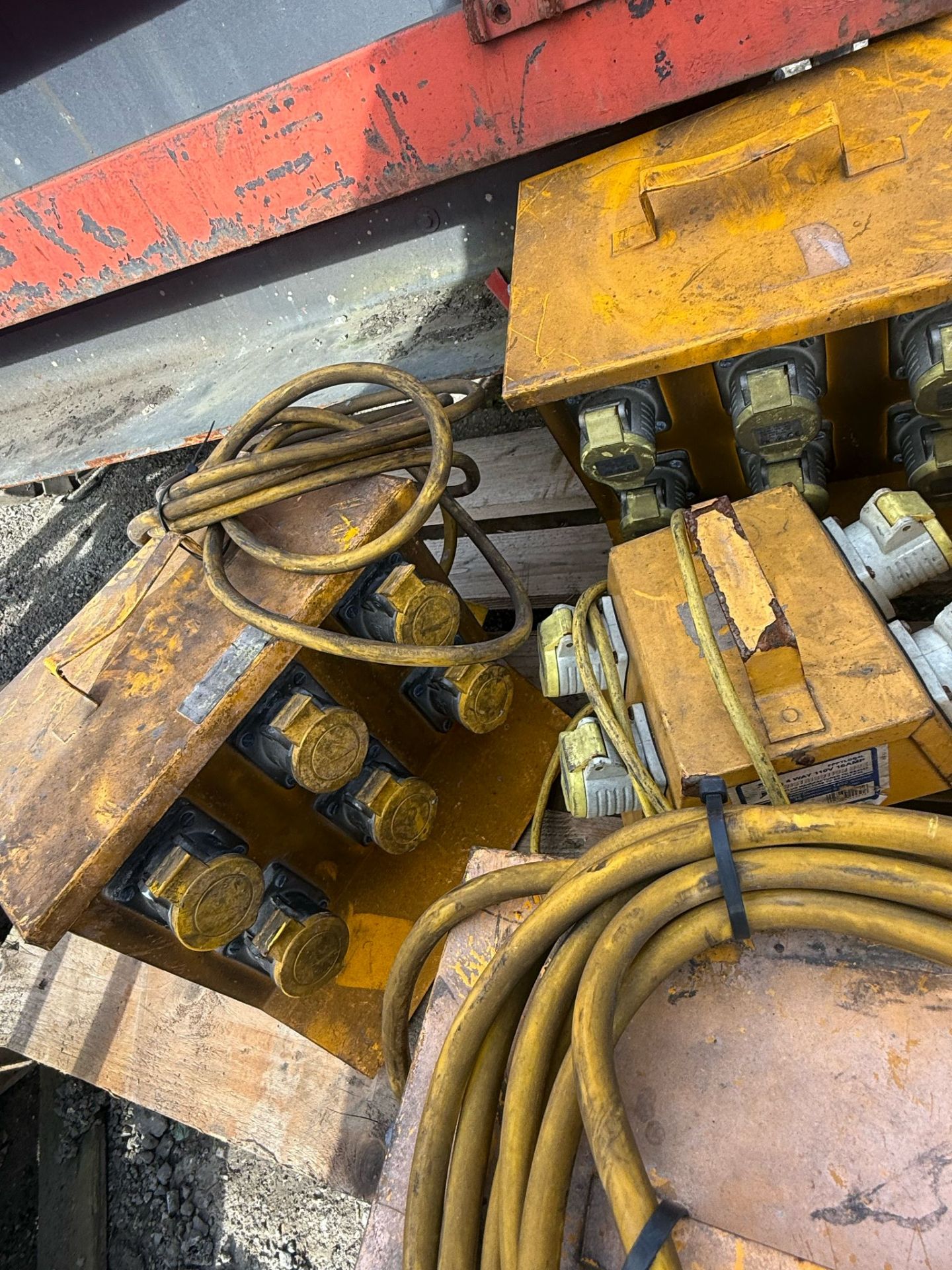 PALLET OF WORKING TRANSFORMERS - Image 3 of 7