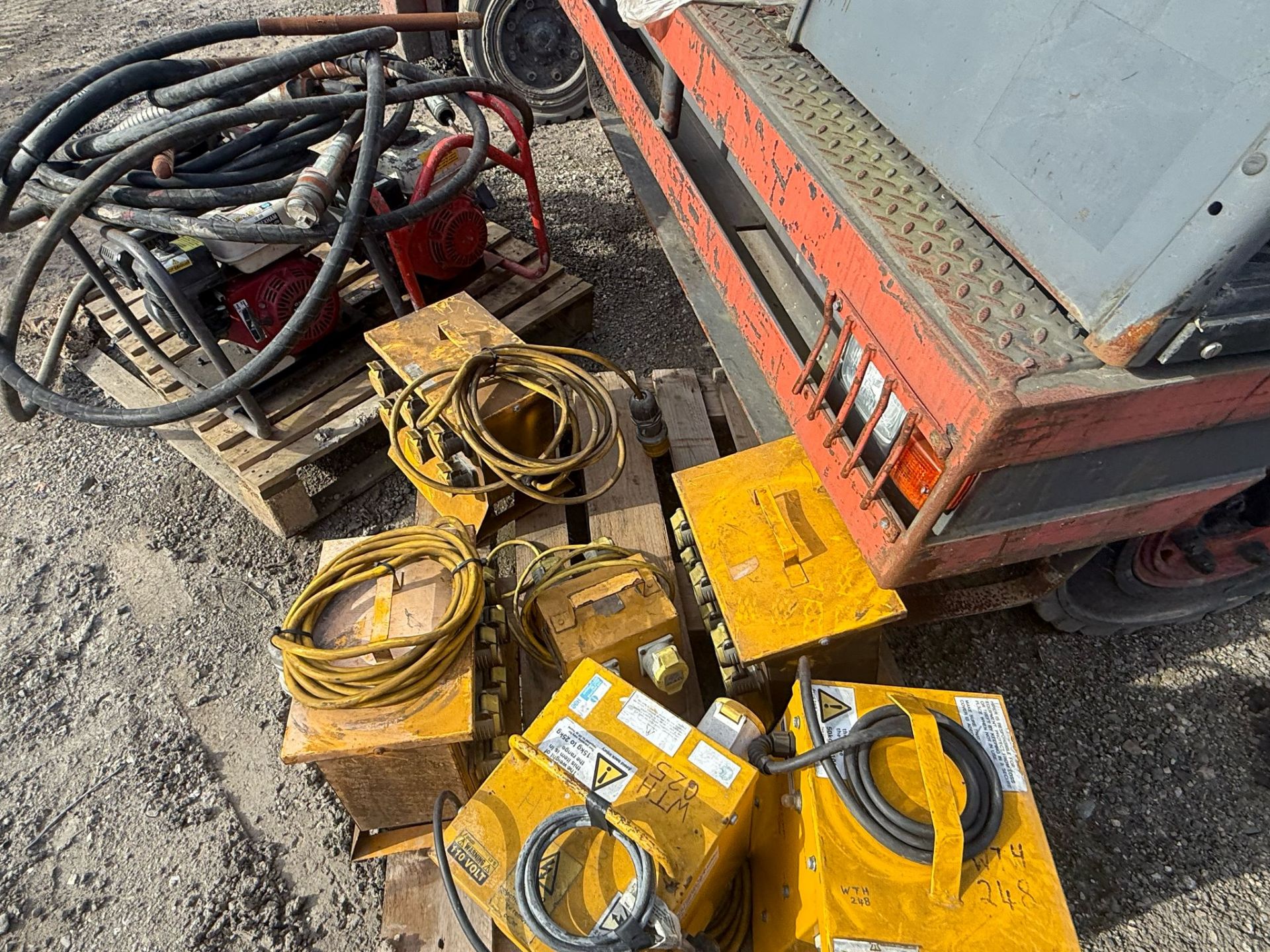 PALLET OF WORKING TRANSFORMERS - Image 7 of 7