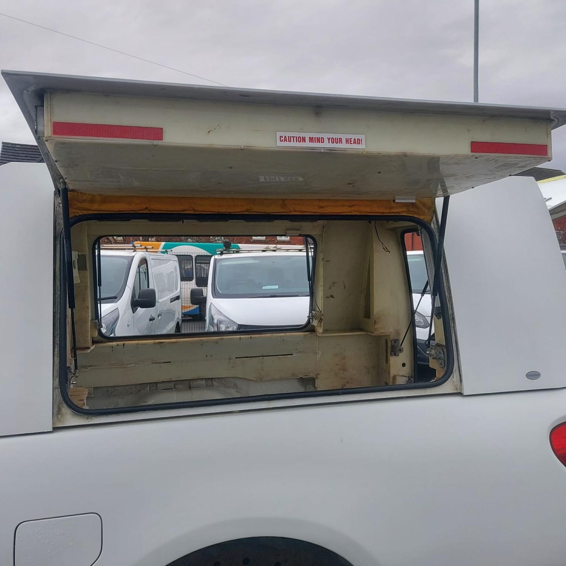 2012 62 MITSUBISHI L200 4LIFE CLUB CAB DI-D 4X4 PICK UP - 129K MILES - AIR CON - TOW BAR - Image 9 of 13