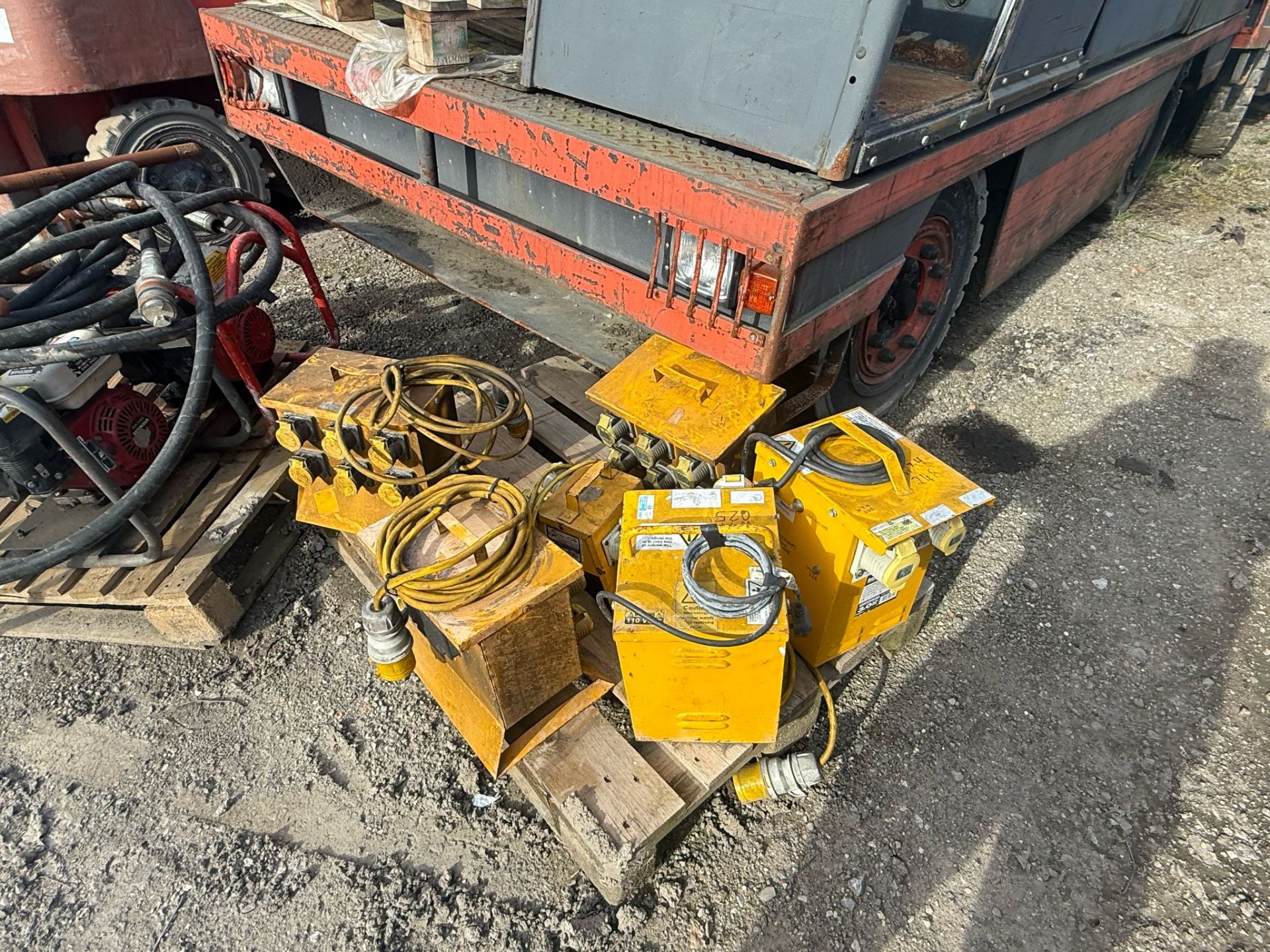 PALLET OF WORKING TRANSFORMERS - Image 5 of 7