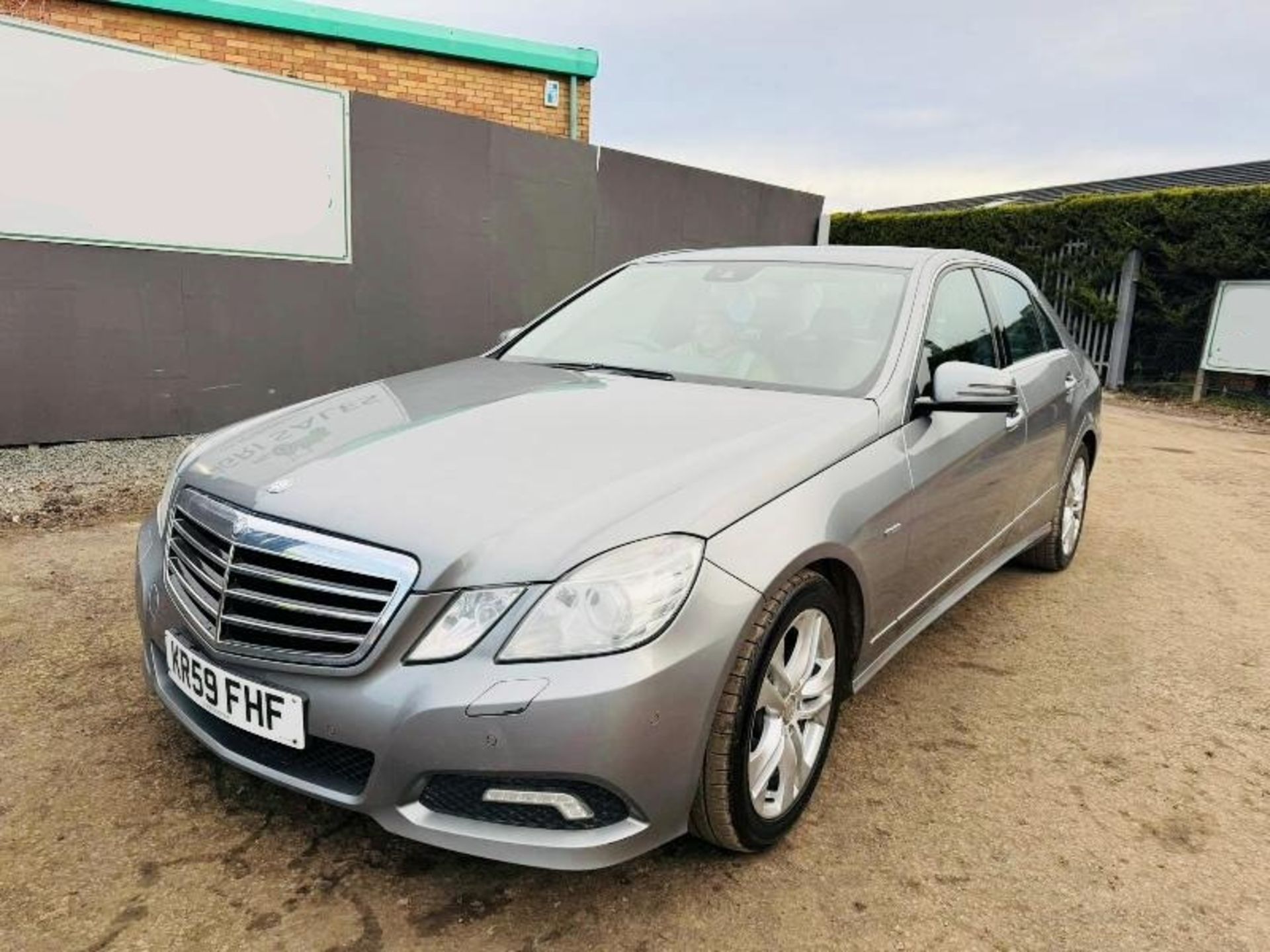 2010 59 MERCEDES E200 BLUEF-CY A-GARDE CDI *316351 MILES* - Image 8 of 14
