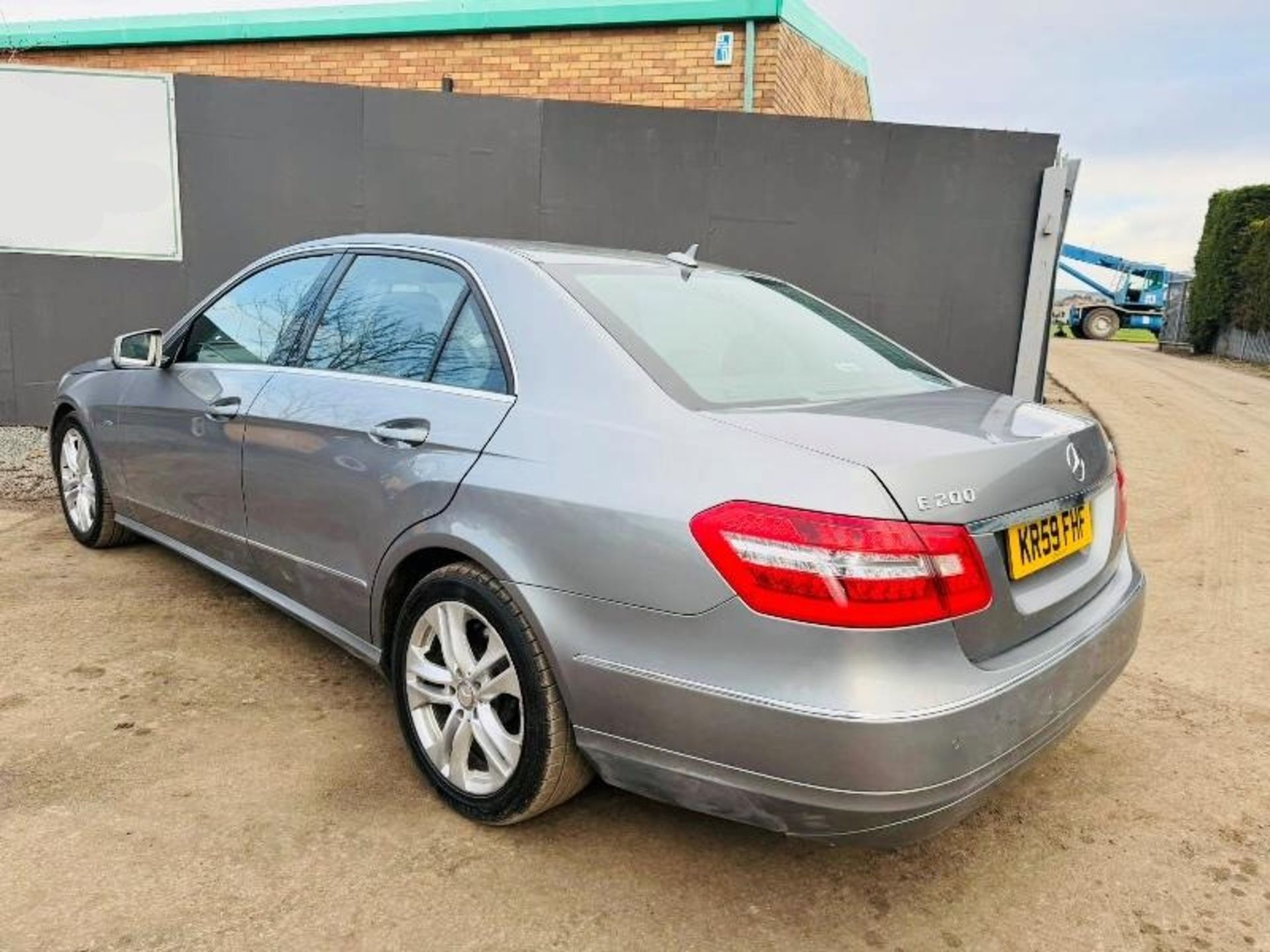 2010 59 MERCEDES E200 BLUEF-CY A-GARDE CDI *316351 MILES* - Image 3 of 14