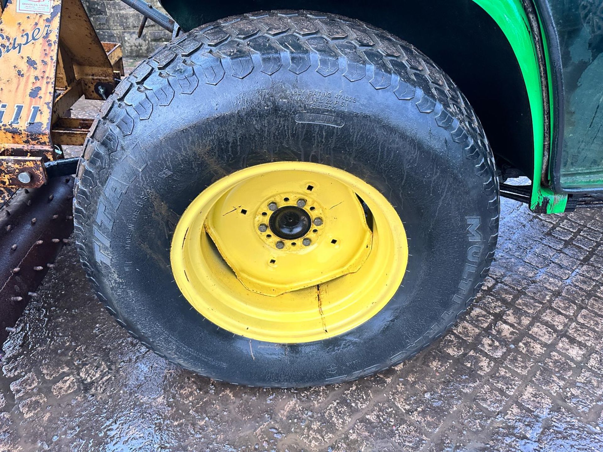 JOHN DEERE 4300 32HP 4WD COMPACT TRACTOR - REAR PTO - 4 WHEEL DRIVES - Image 5 of 14