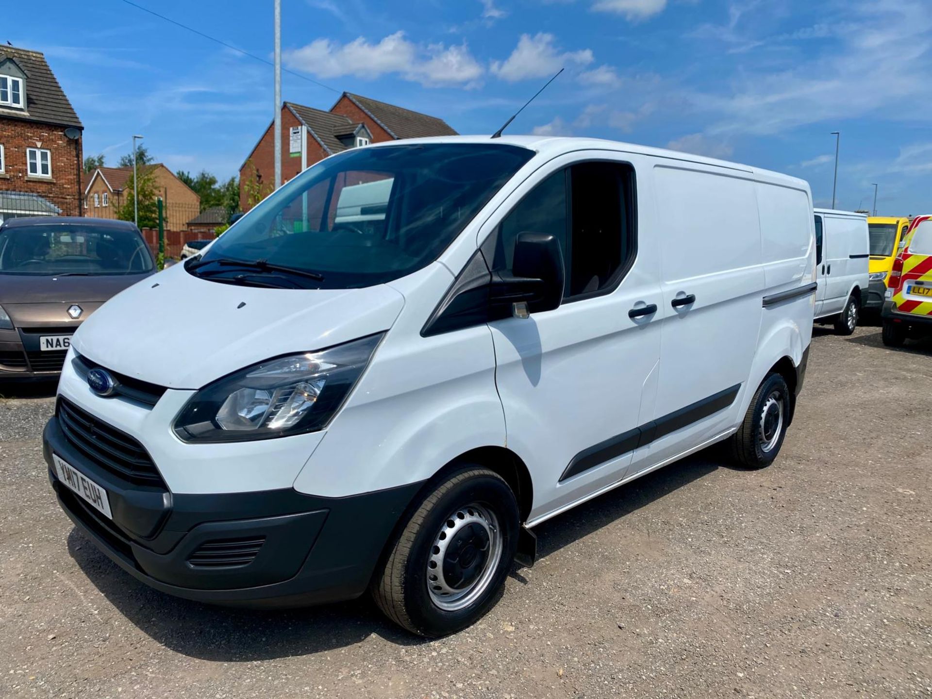 2017 FORD TRANSIT CUSTOM 270 PANEL VAN - 128K MILES - FULL SERVICE HISTORY - NO VAT