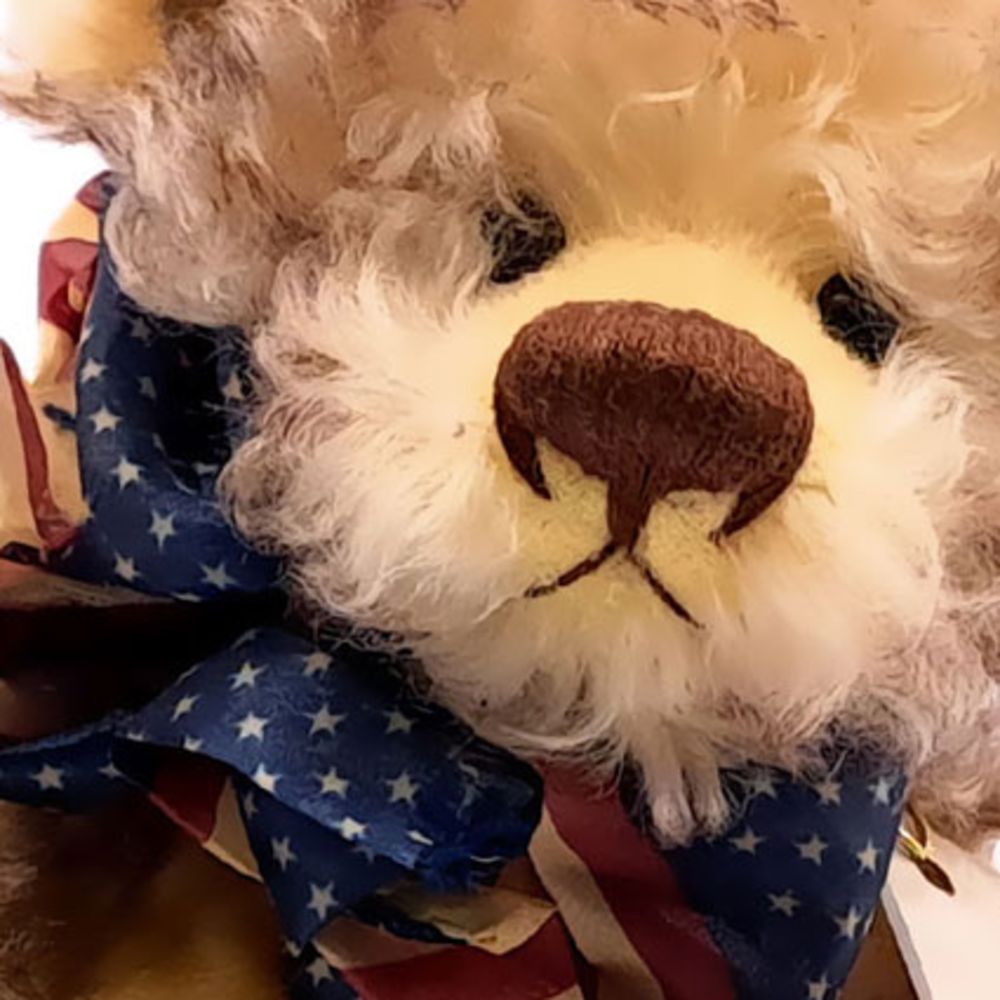 Dolls & Bears - Vectis Auctions Ltd