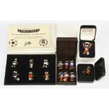 Robertson's golly badge sets and badges