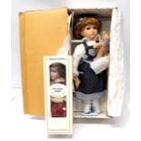 Alberon and Sammel-Edition Porzellan Puppe, a boxed Porcelain Doll pair