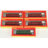 Hornby (China) group of BR Maunsell Passenger Brake Vans to include