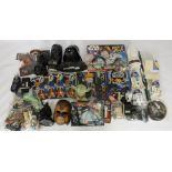 Assortment of Star Wars collectible merchandise & ephemera (qty)