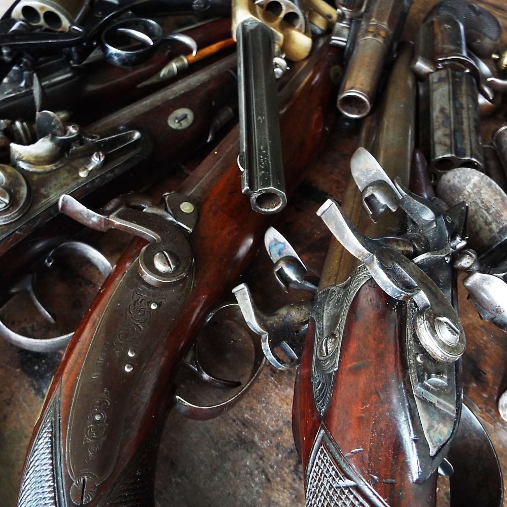Christmas Auction of Antique Arms and Militaria