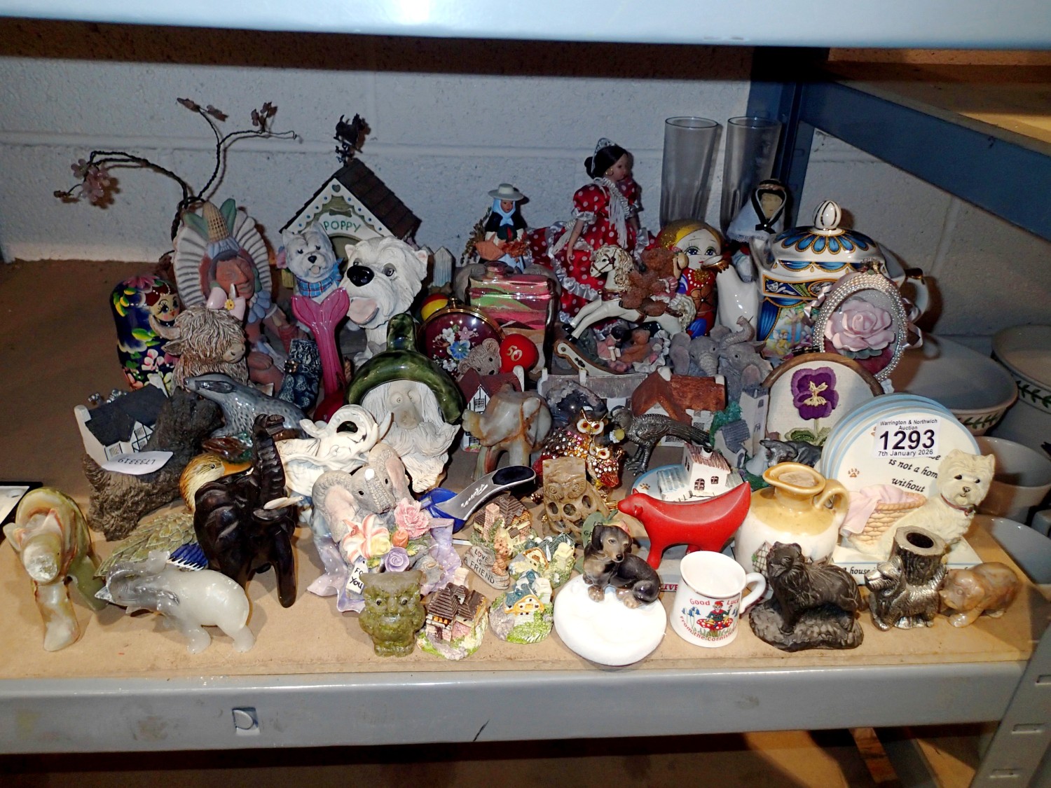 Mixed collectables including ceramics. Not available for in-house P&P
