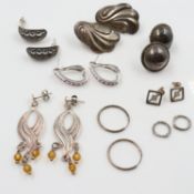 Eight pairs of silver earrings. UK P&P Group 0 (£7+VAT for the first lot and £1+VAT for subsequent