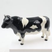 Beswick Friesian bull, CH Coddington Hilt Bar, no damages, L: 20 cm. UK P&P Group 2 (£24+VAT for the